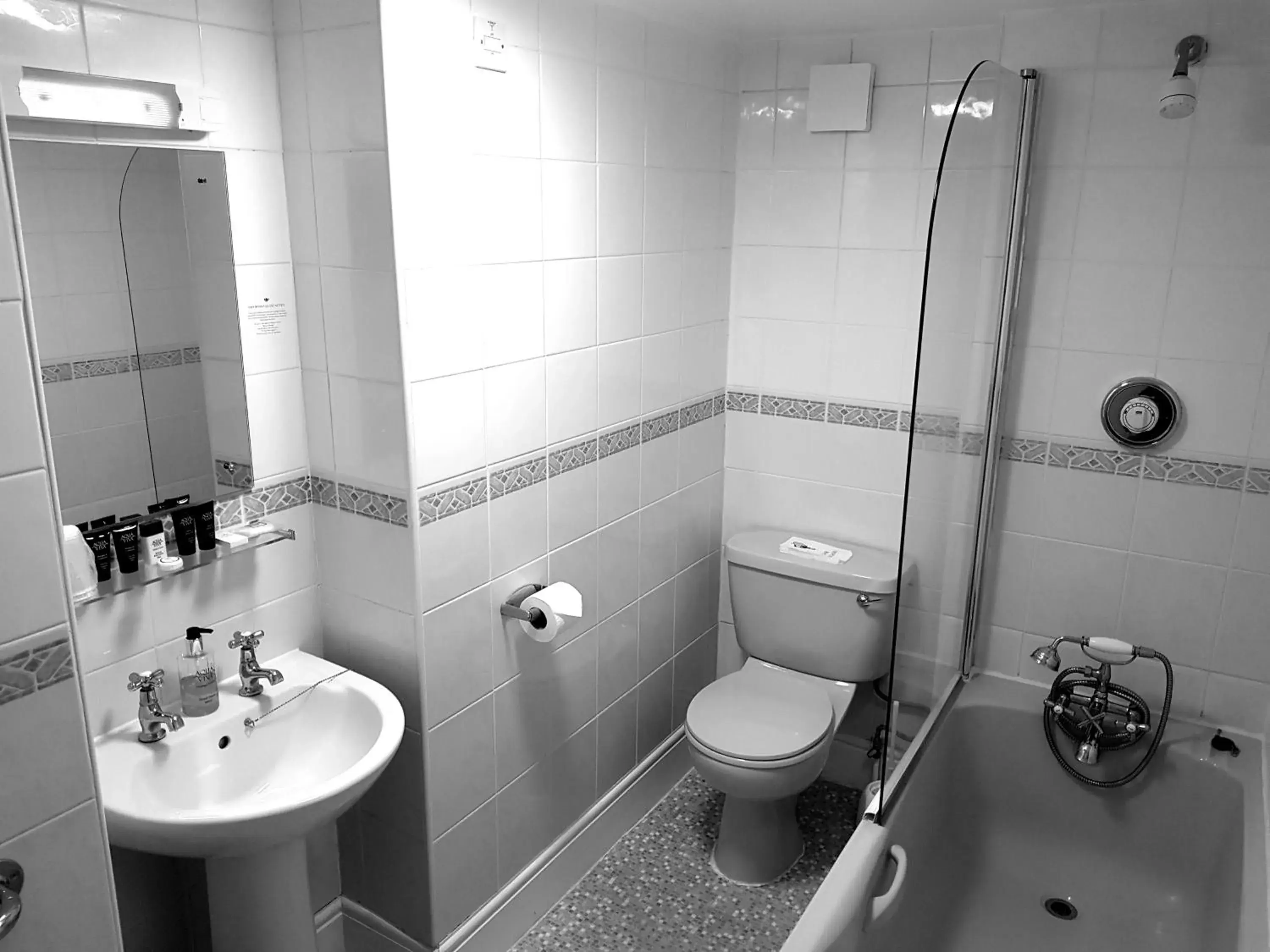 Bathroom in The Blue Boar - Historic Country Inn near Stratford-upon-Avon Bathroom in The Blue Boar - Historic Country Inn near Stratford-upon-Avon