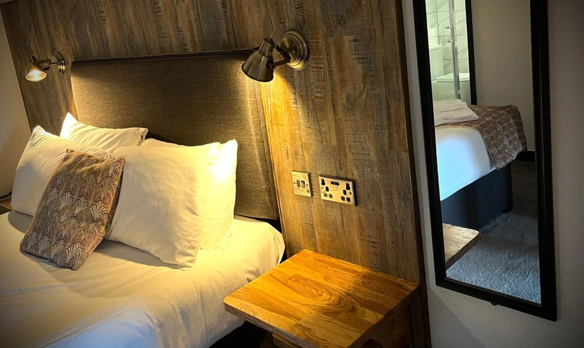 Bed in The Blue Boar - Historic Country Inn near Stratford-upon-Avon