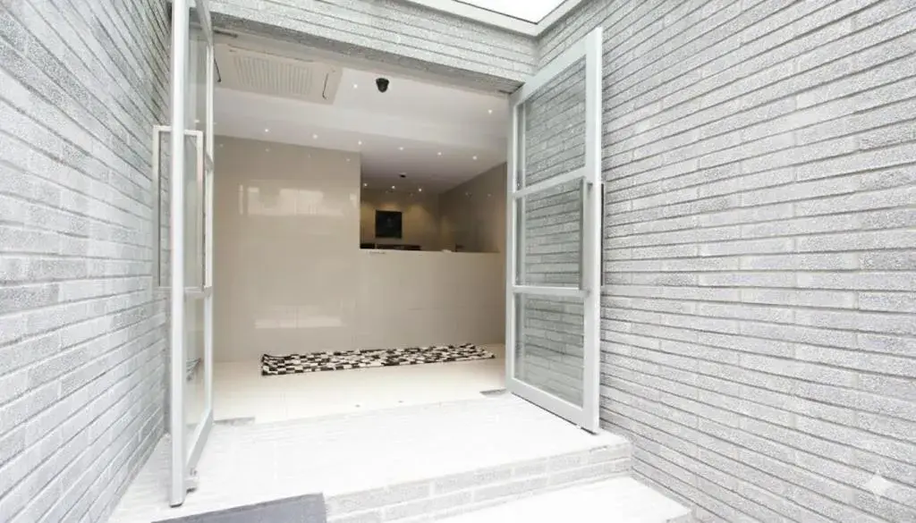 Property building in 틴토 호텔 부산역 Tinto Hotel Busan Station Property building in 틴토 호텔 부산역 Tinto Hotel Busan Station