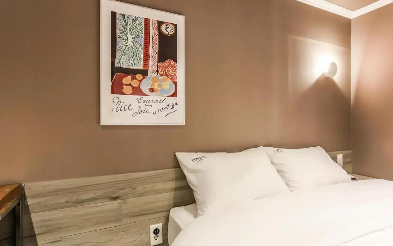 Bed in Tinto Hotel Bed in Tinto Hotel