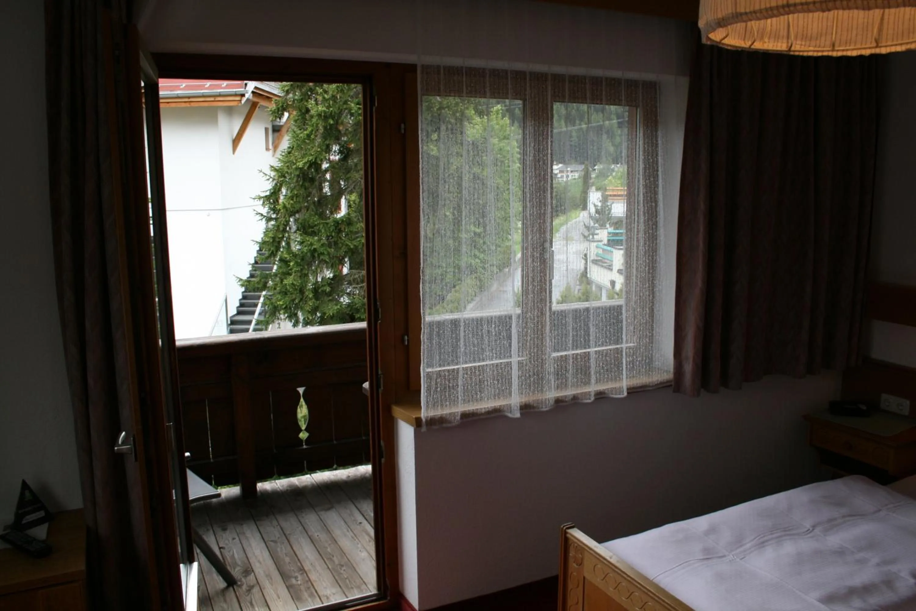 Day, Bed in Haus Oberland