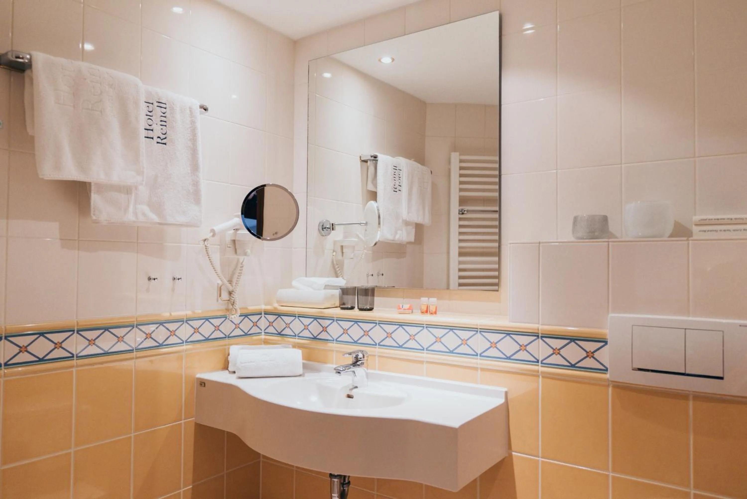 Bathroom in Hotel Reindl Suiten & Appartments