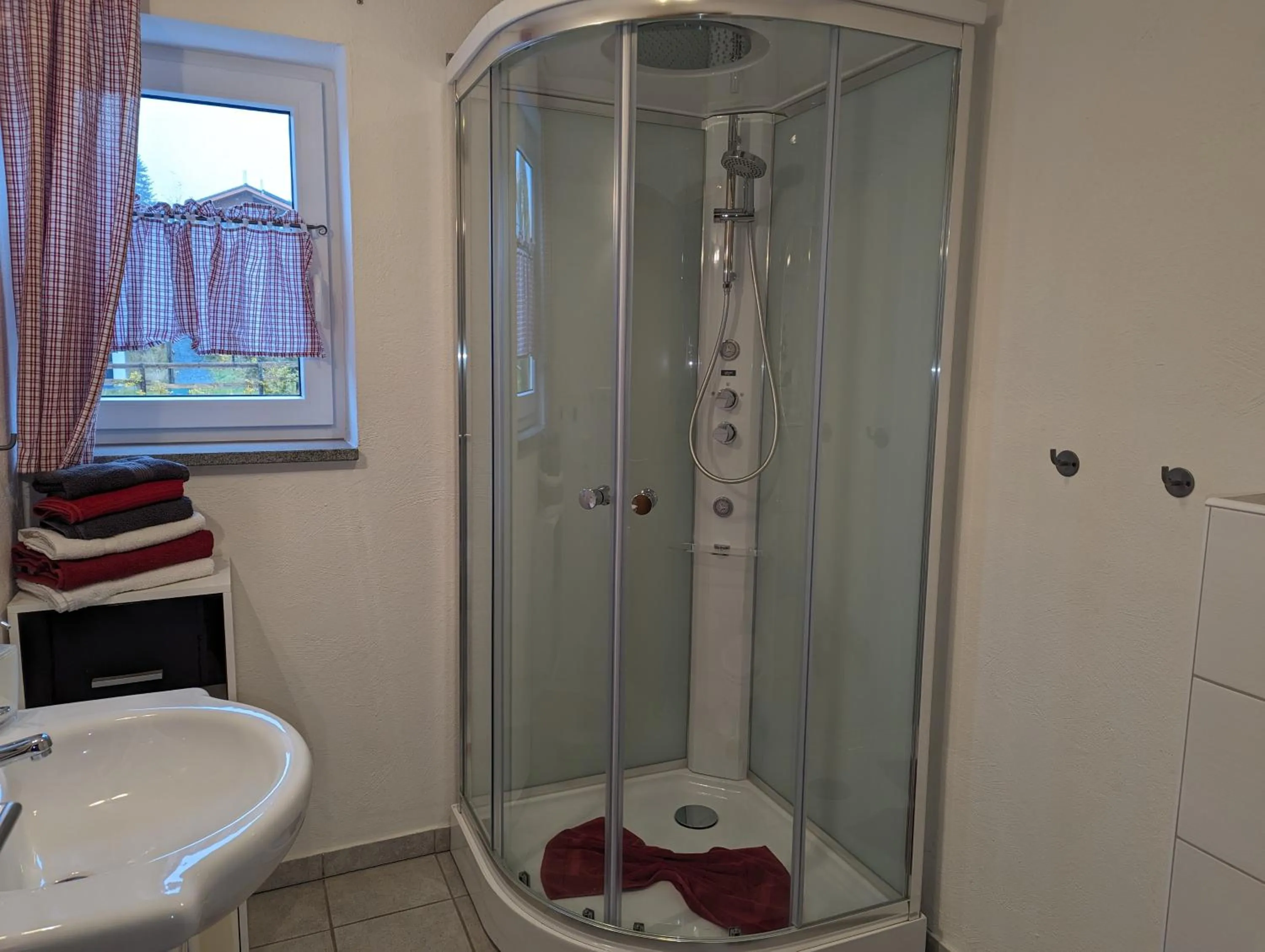 Shower in Appart-Hotel Harmonie