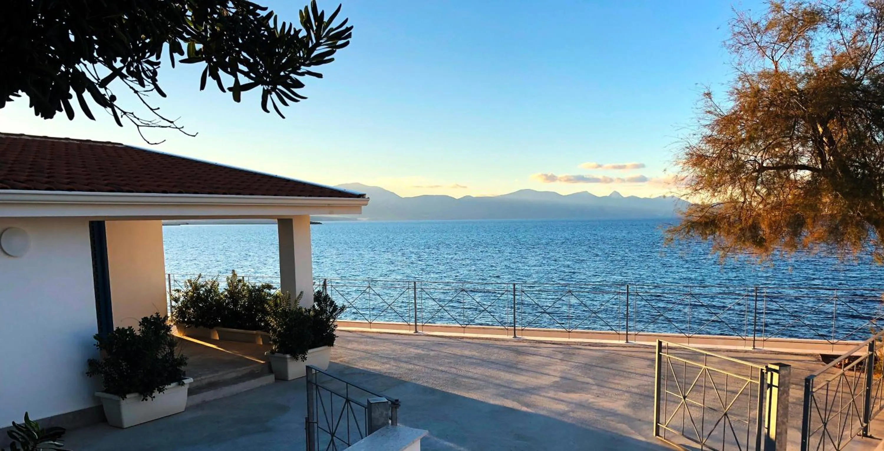 Sea view in Marina Beach Resort by Le Dhome Sicily