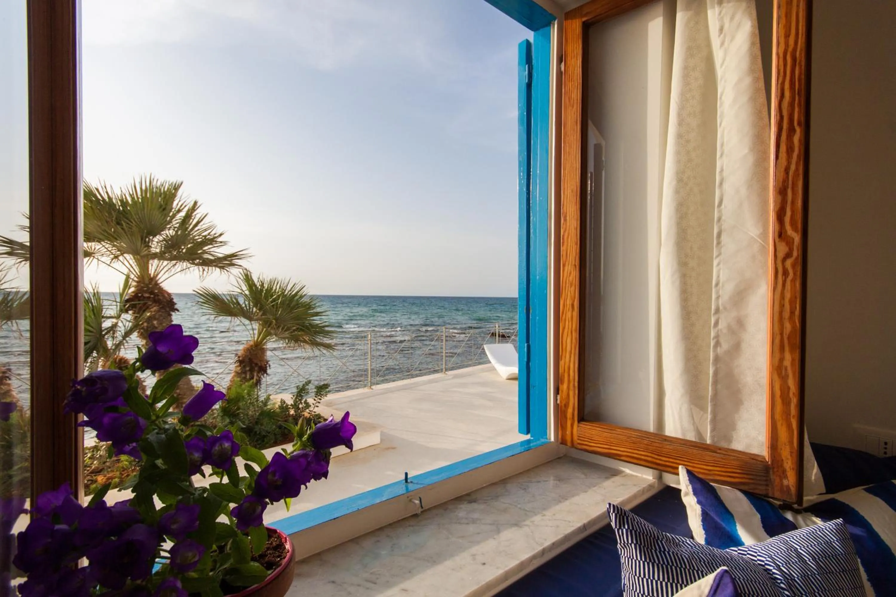 Sea view in Marina Beach Resort by Le Dhome Sicily