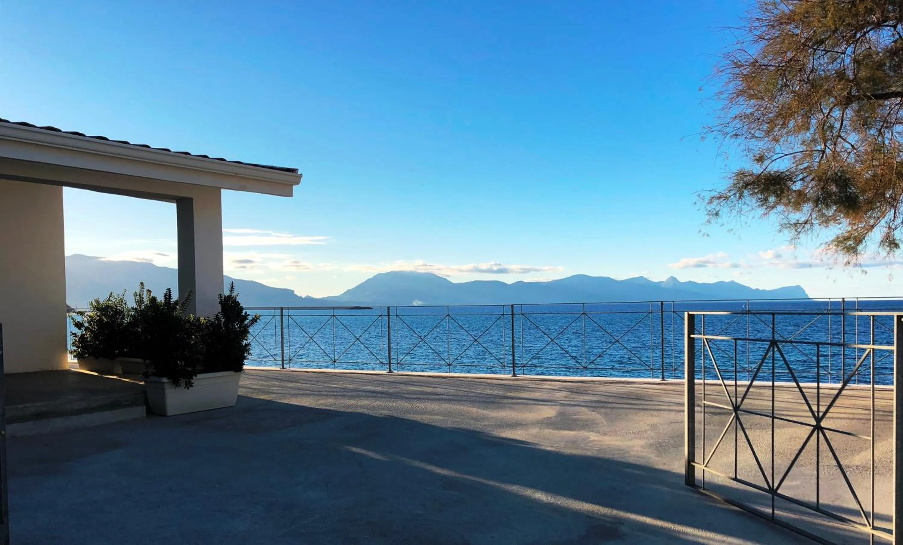 Sea view in Marina Beach Resort by Le Dhome Sicily