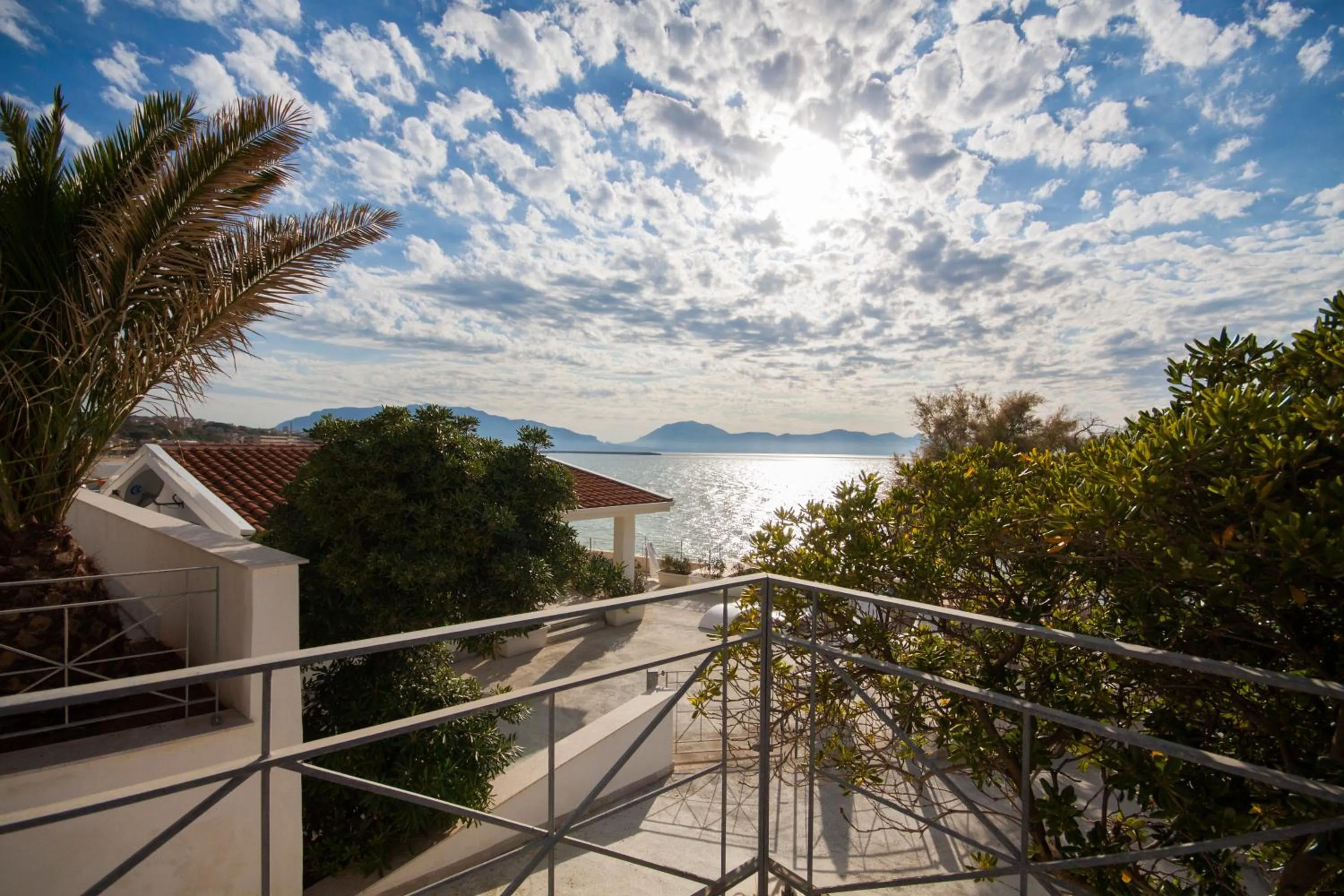 Sea view in Marina Beach Resort by Le Dhome Sicily
