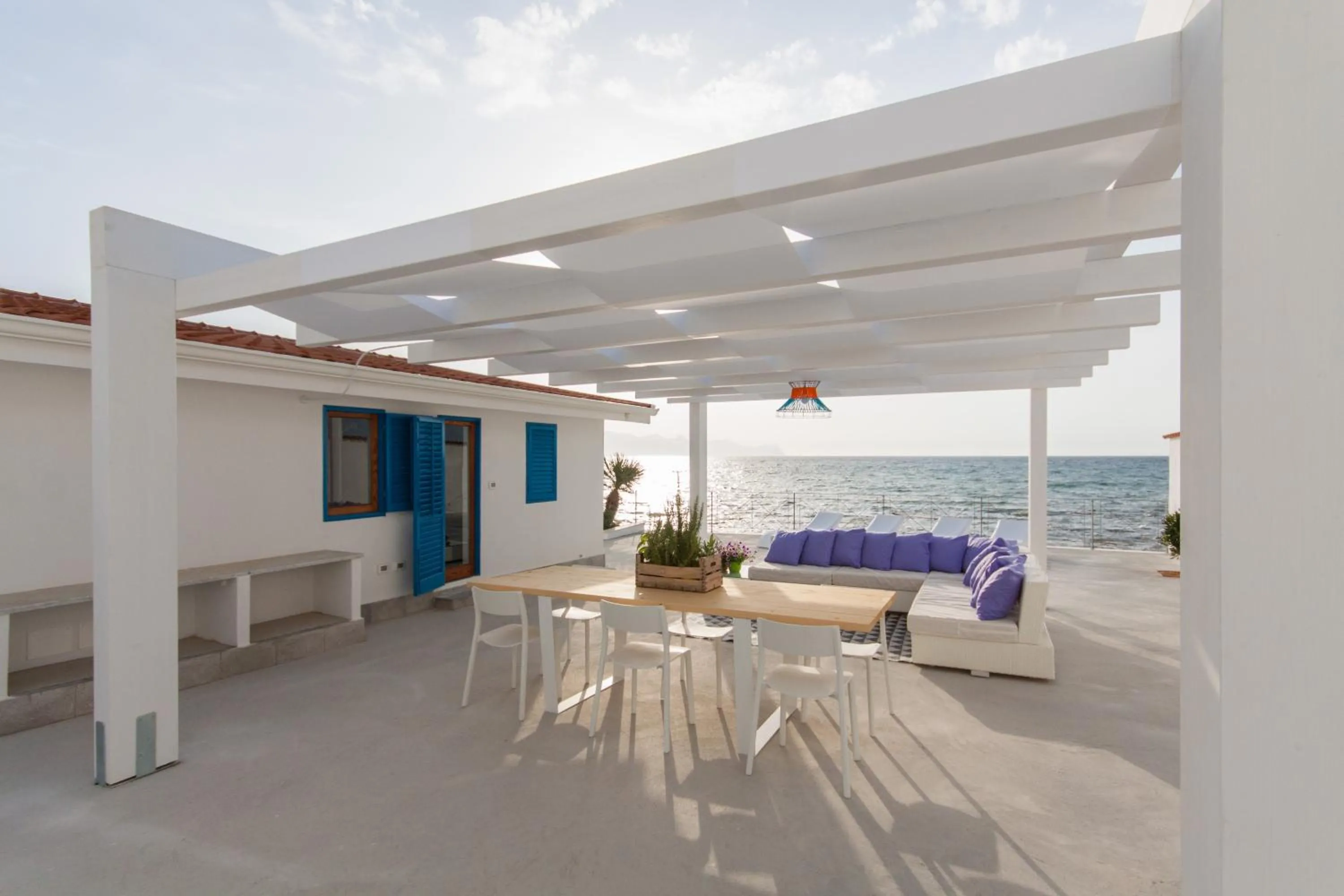 Dining area in Marina Beach Resort by Le Dhome Sicily