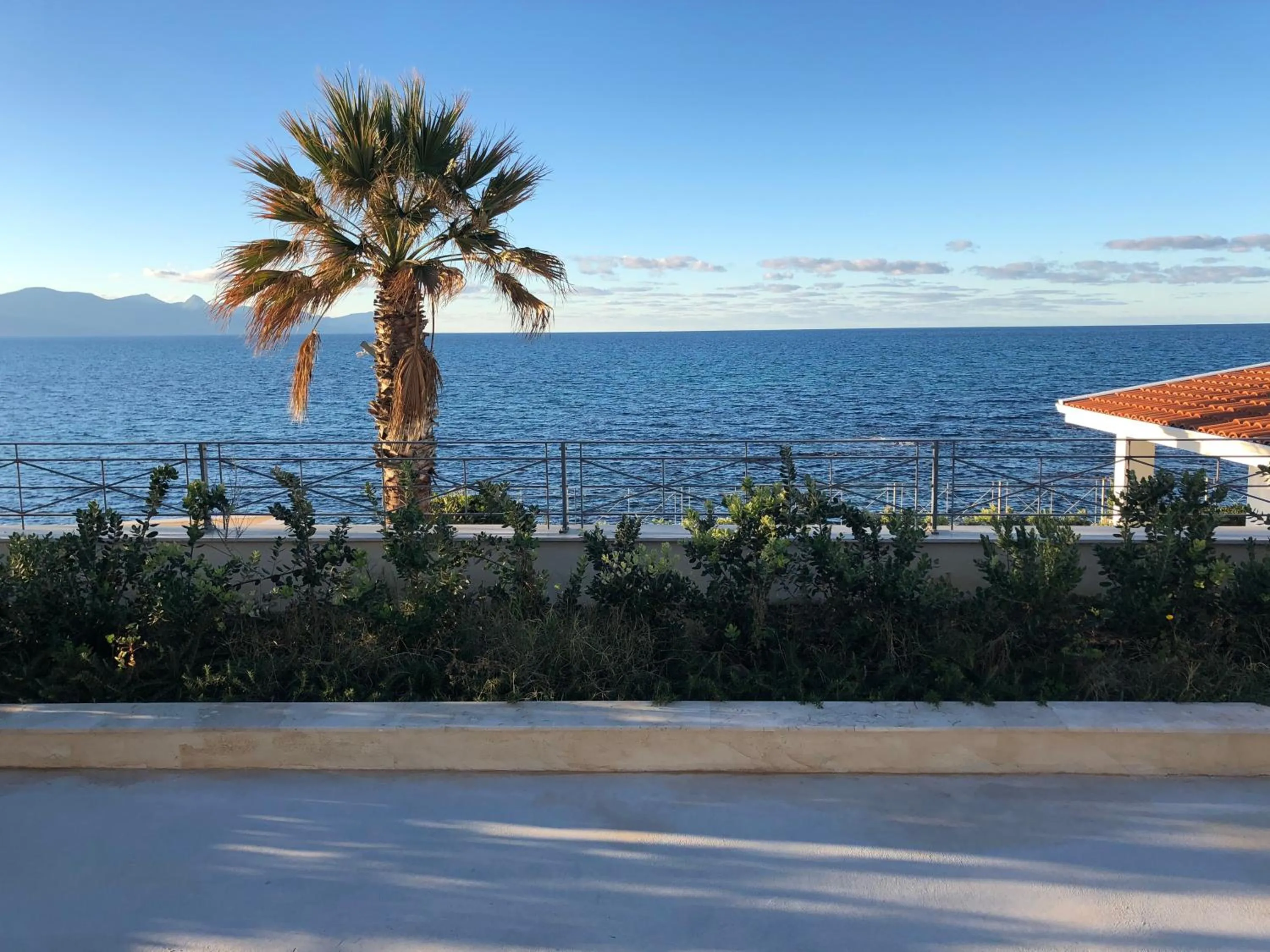 Sea view in Marina Beach Resort by Le Dhome Sicily