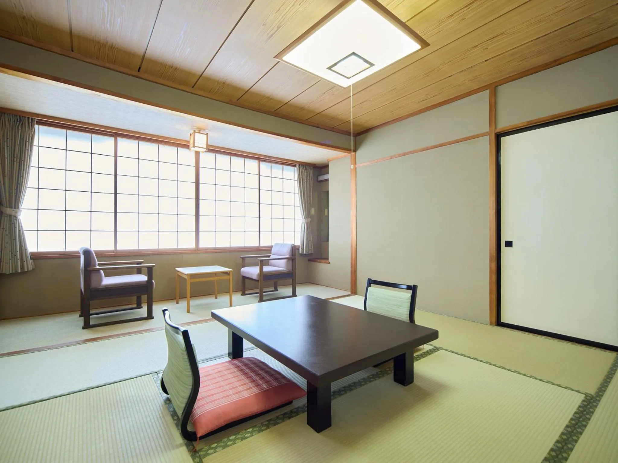 Photo of the whole room in Hotel Kameya