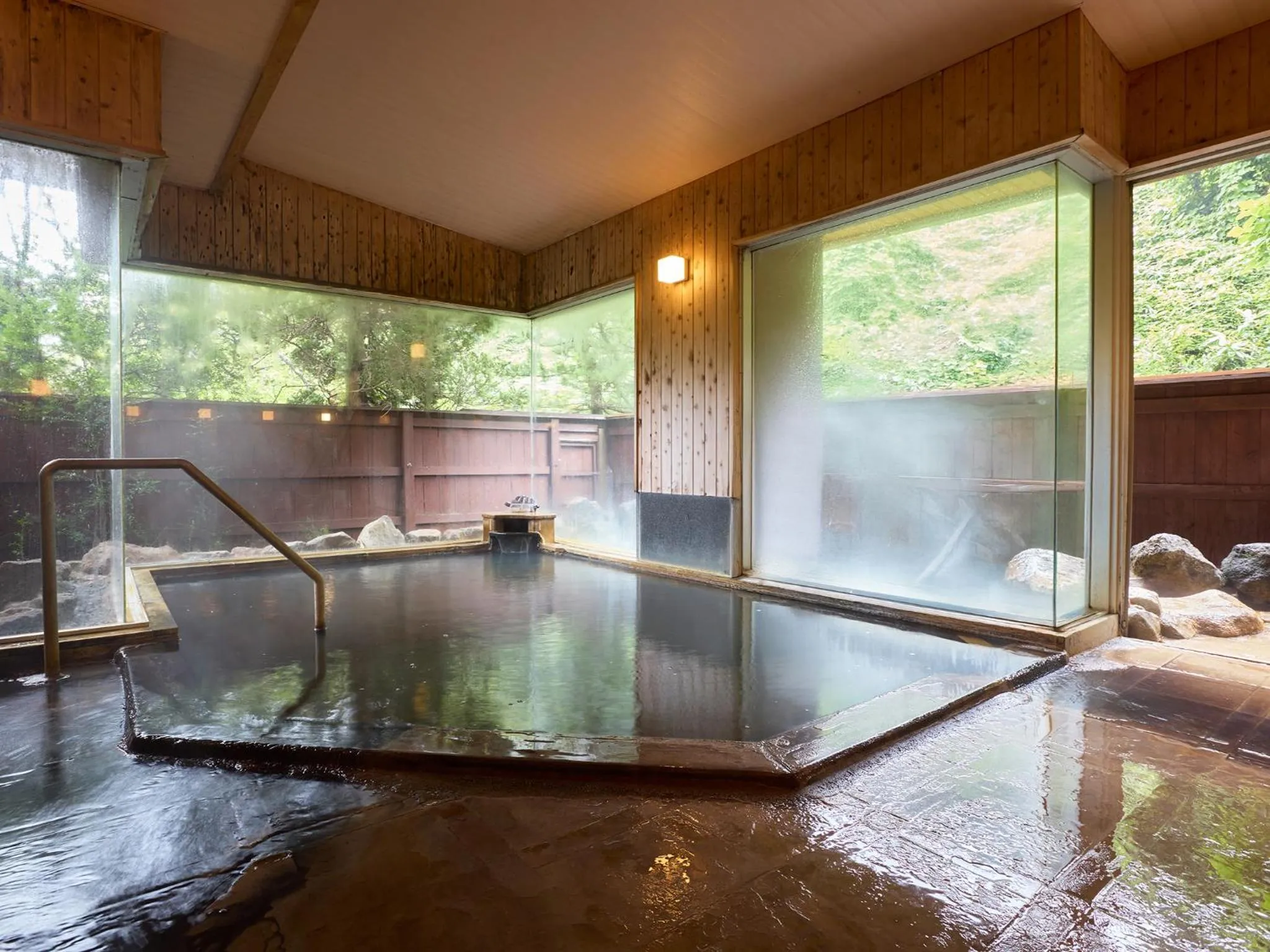 Hot Spring Bath in Hotel Kameya