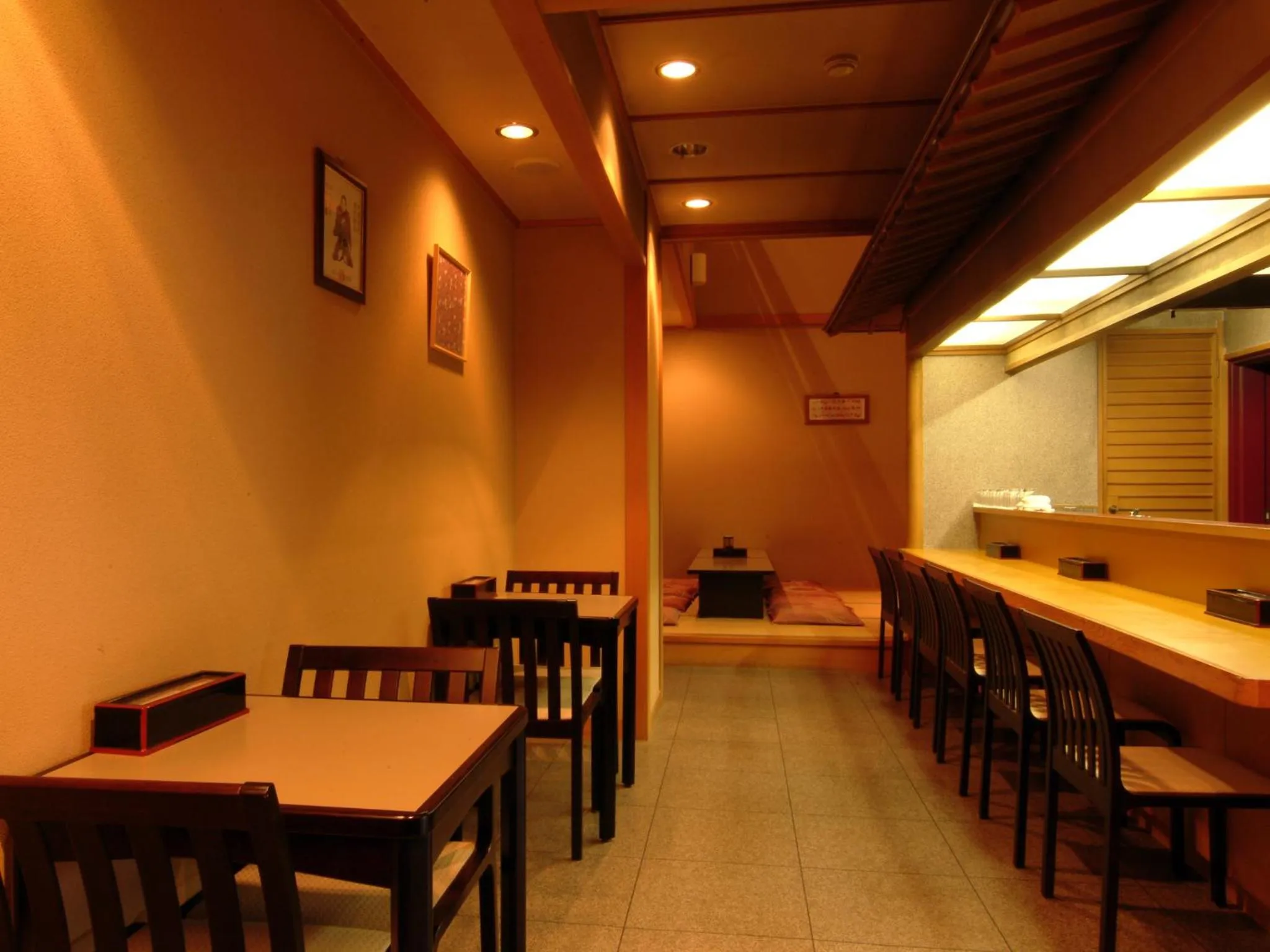 Restaurant/places to eat in Hotel Kameya