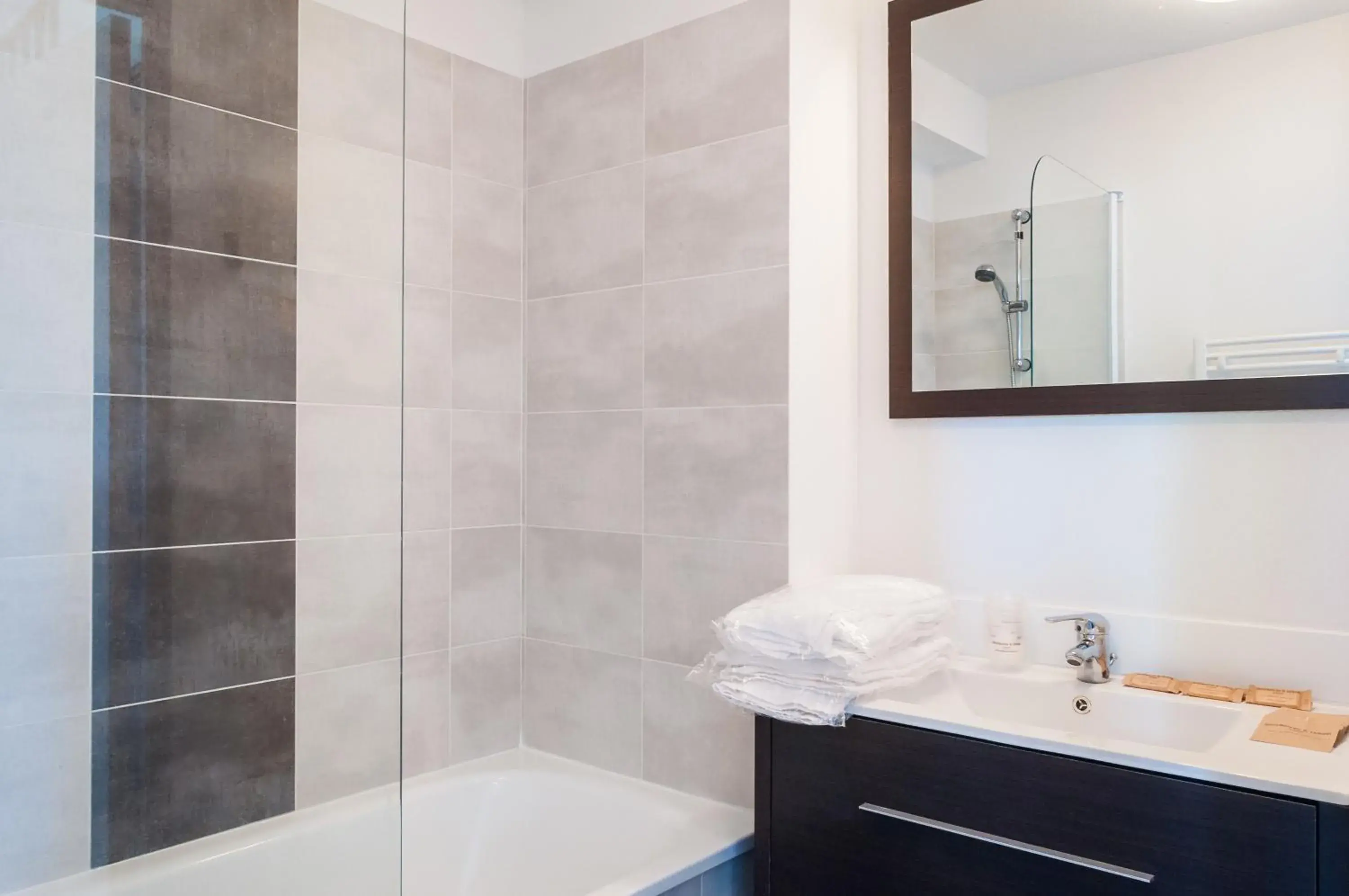 Bathroom in Vacancéole - Les Demeures Torrellanes - Saint-Cyprien Bathroom in Vacancéole - Les Demeures Torrellanes - Saint-Cyprien