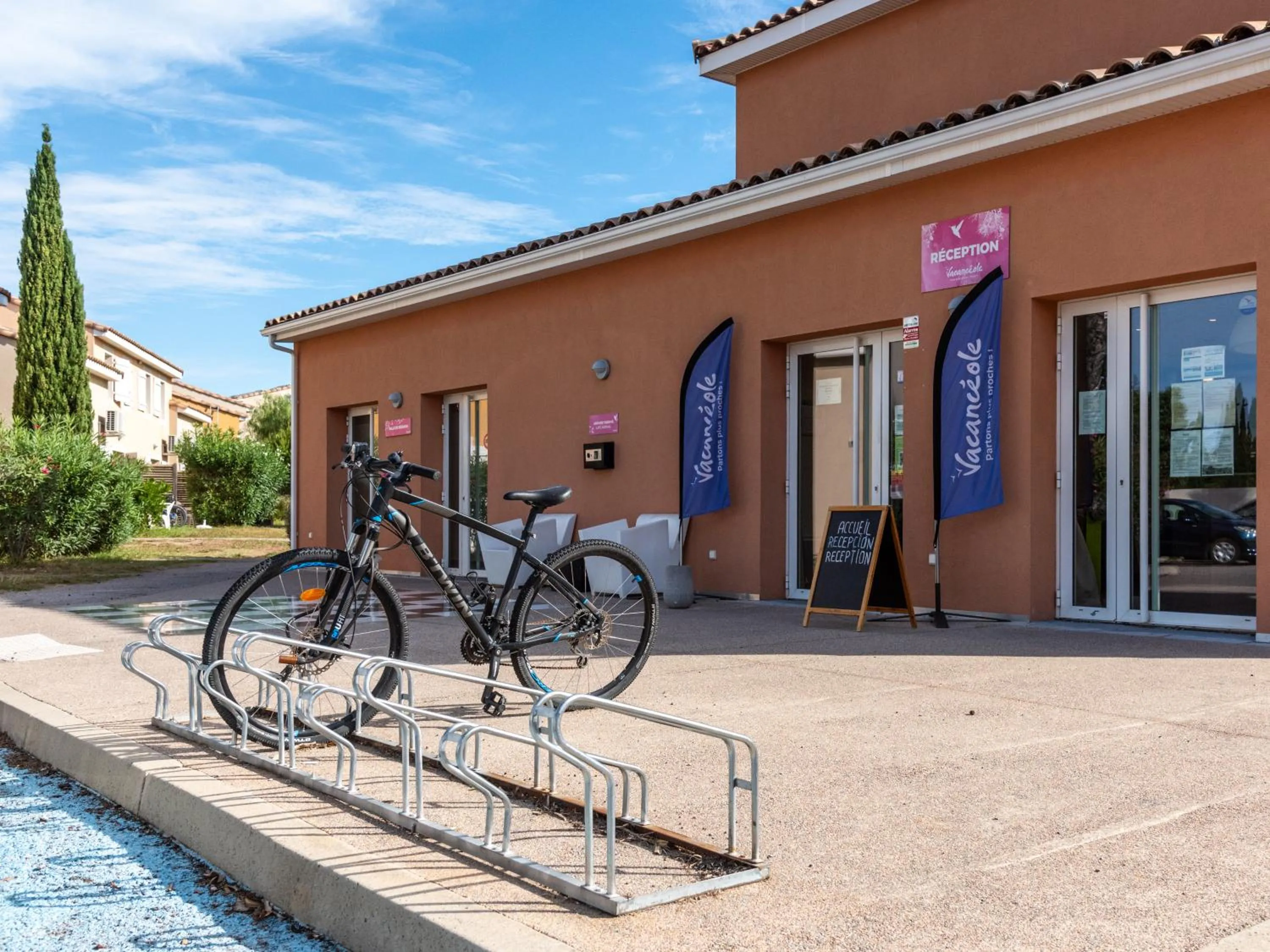 Lobby or reception in Vacancéole - Les Demeures Torrellanes - Saint-Cyprien