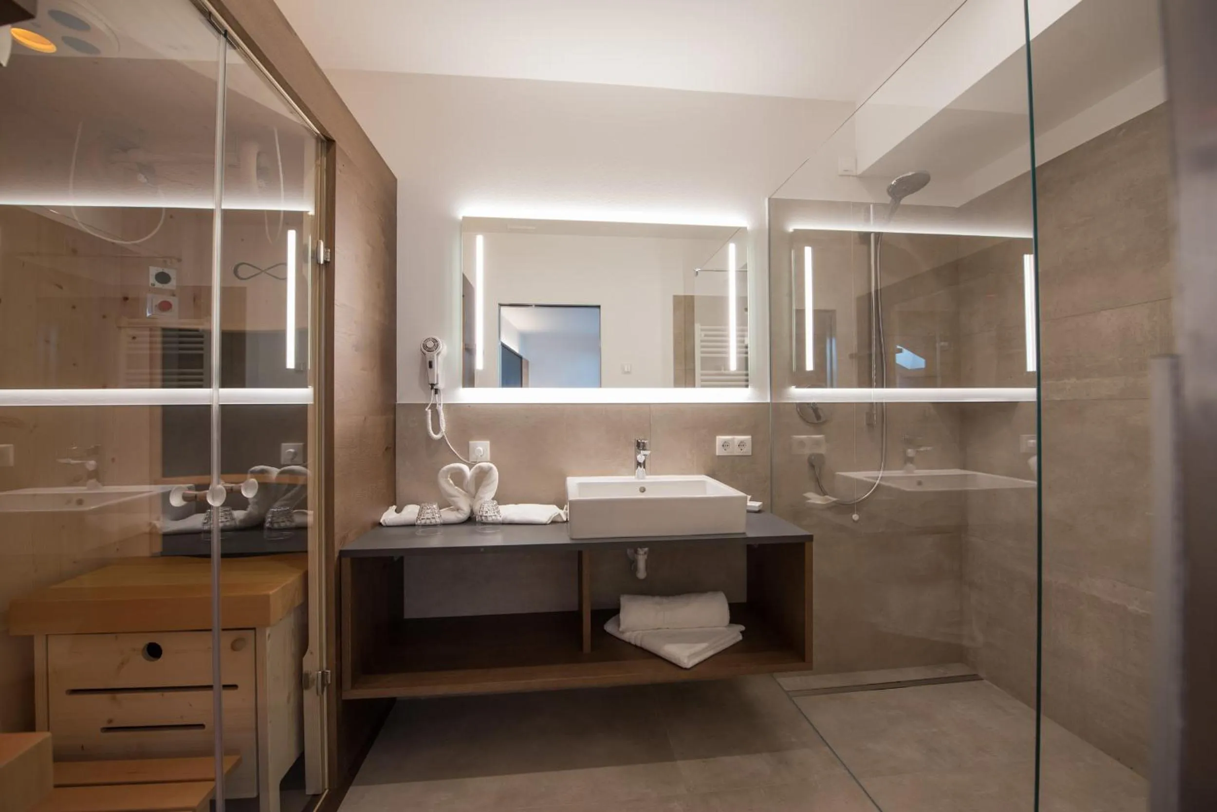 Bathroom in Gasthof Mondschein