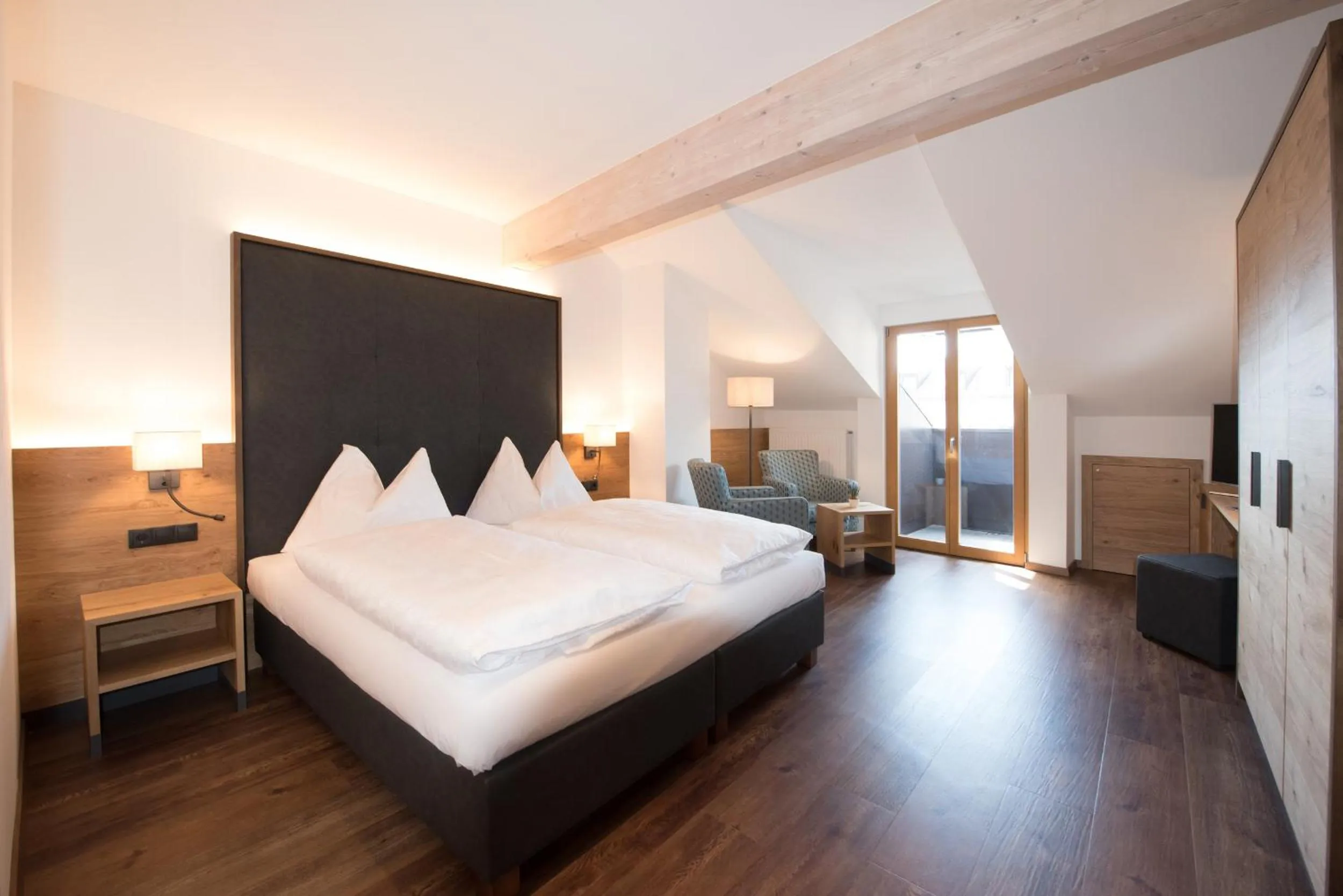 Photo of the whole room in Gasthof Mondschein