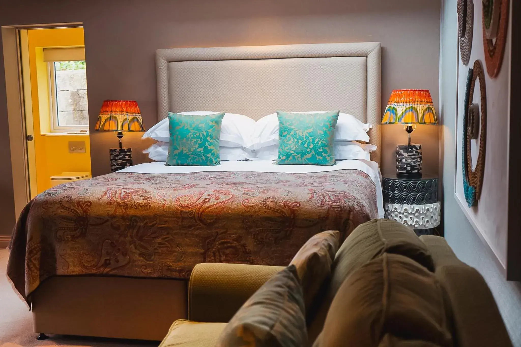 Bedroom, Bed in The Bird, Bath Bedroom, Bed in The Bird, Bath