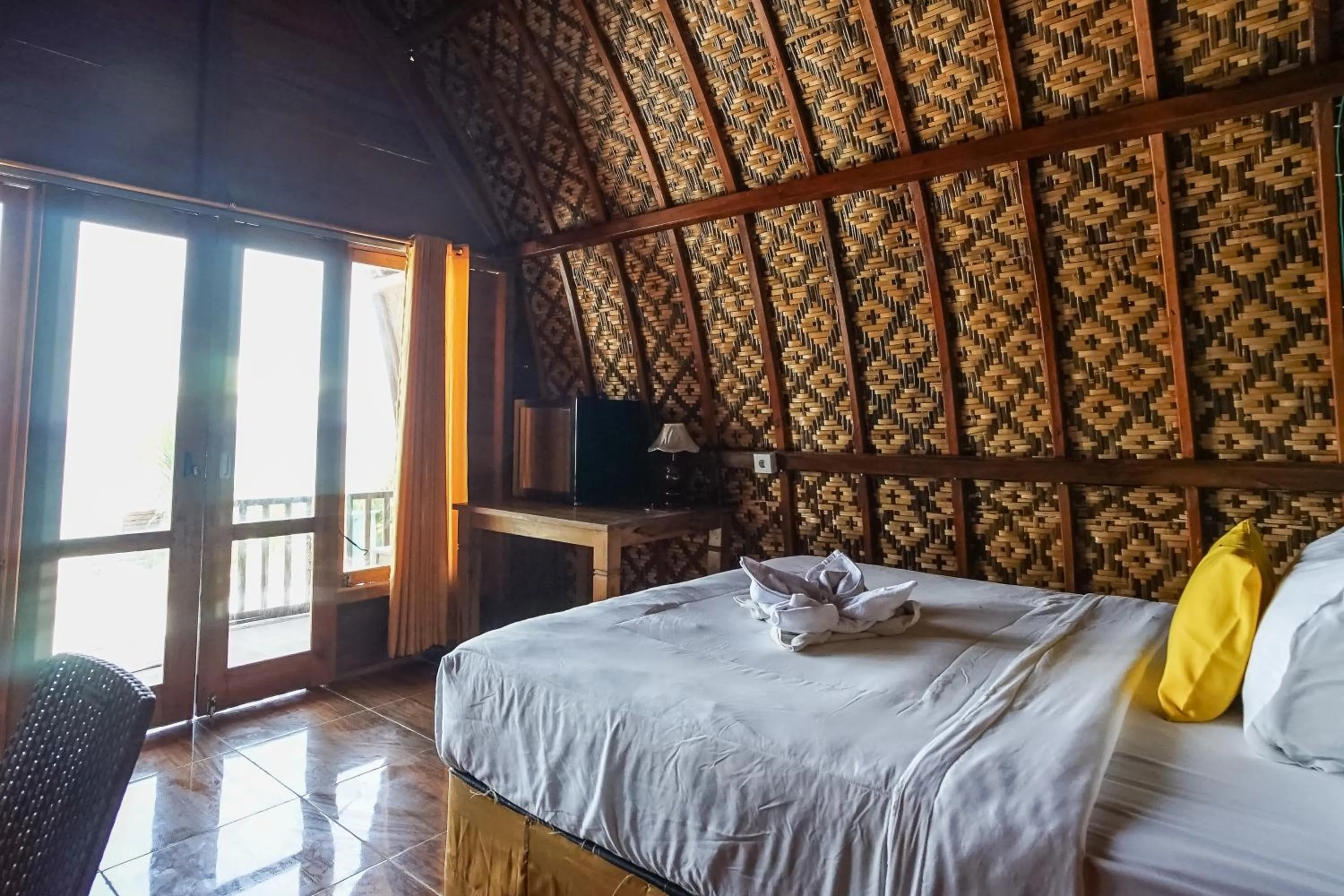 Bedroom, Bed in Road Beach Villa