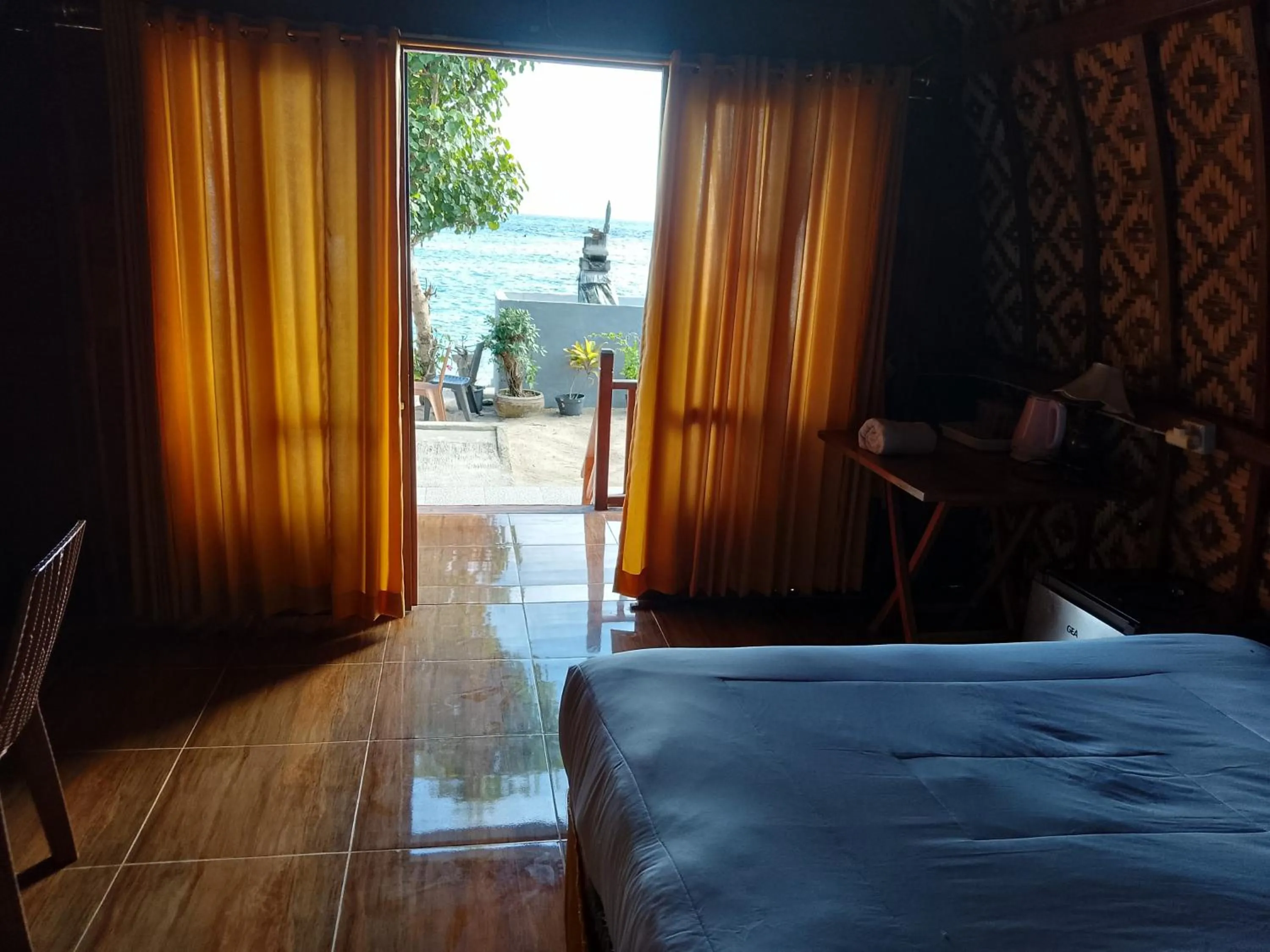 Bedroom, Bed in Road Beach Villa