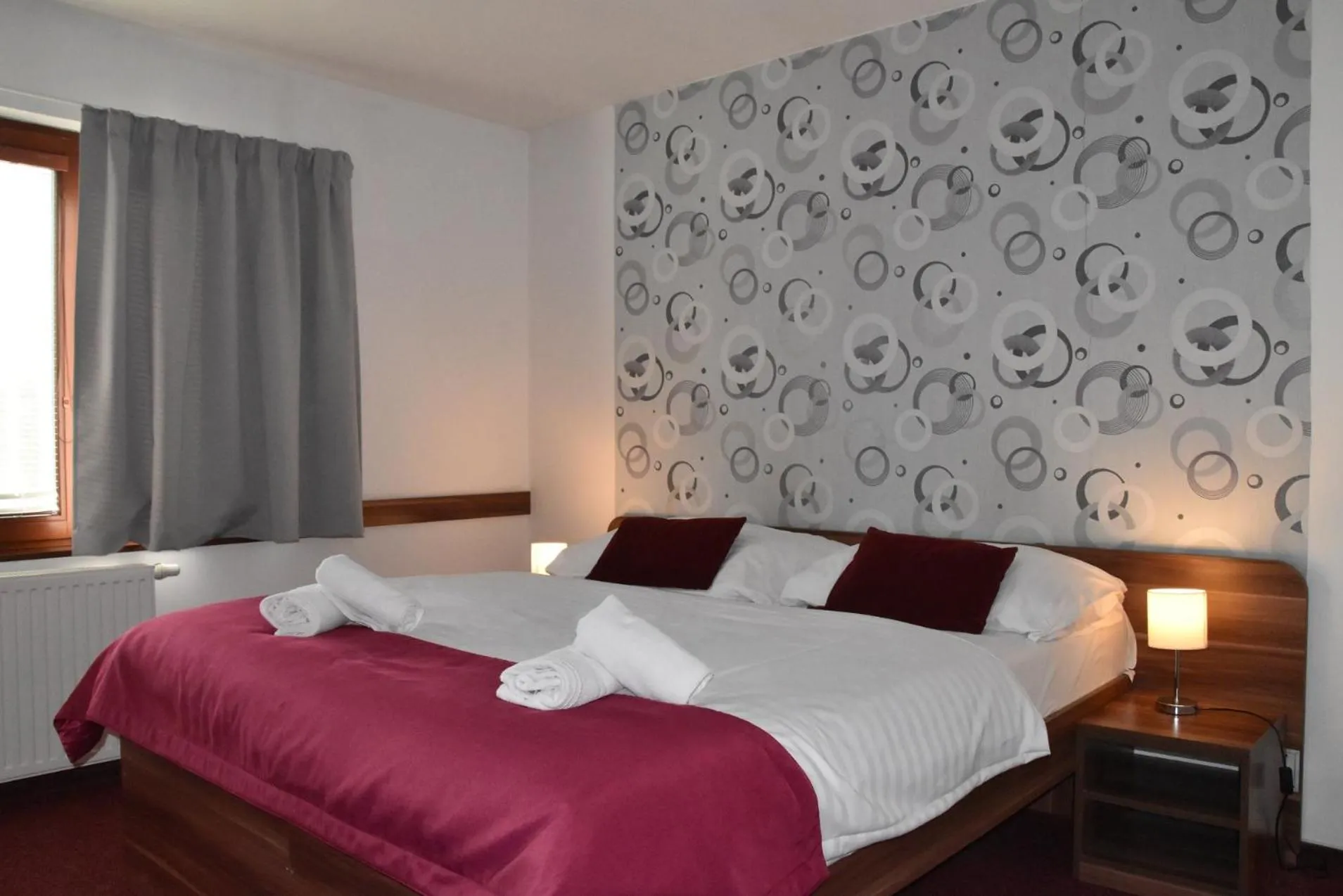 Photo of the whole room, Bed in Hotel Avalanche