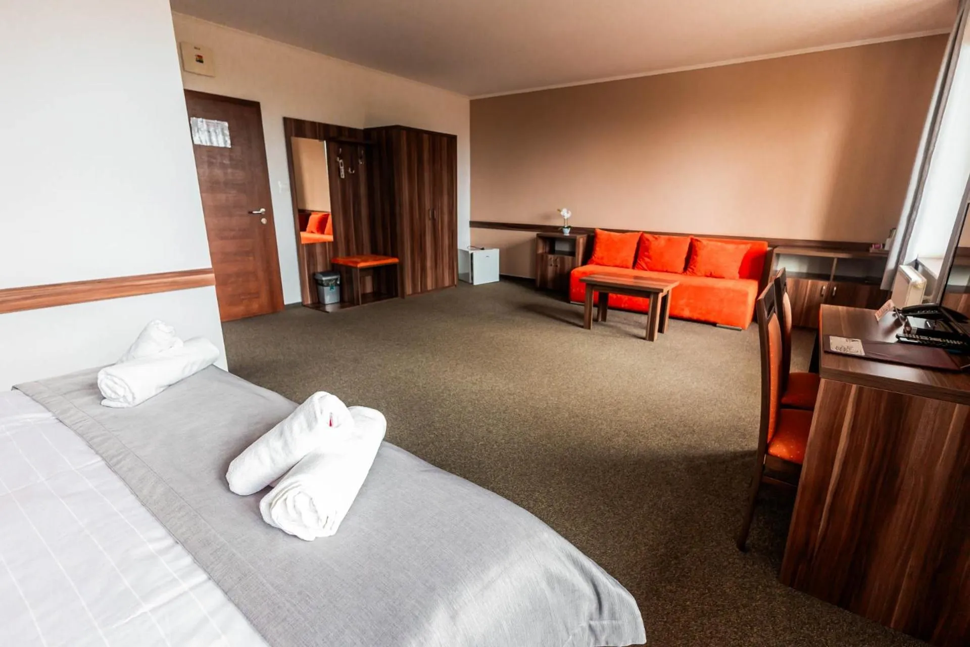 Photo of the whole room, Bed in Hotel Avalanche