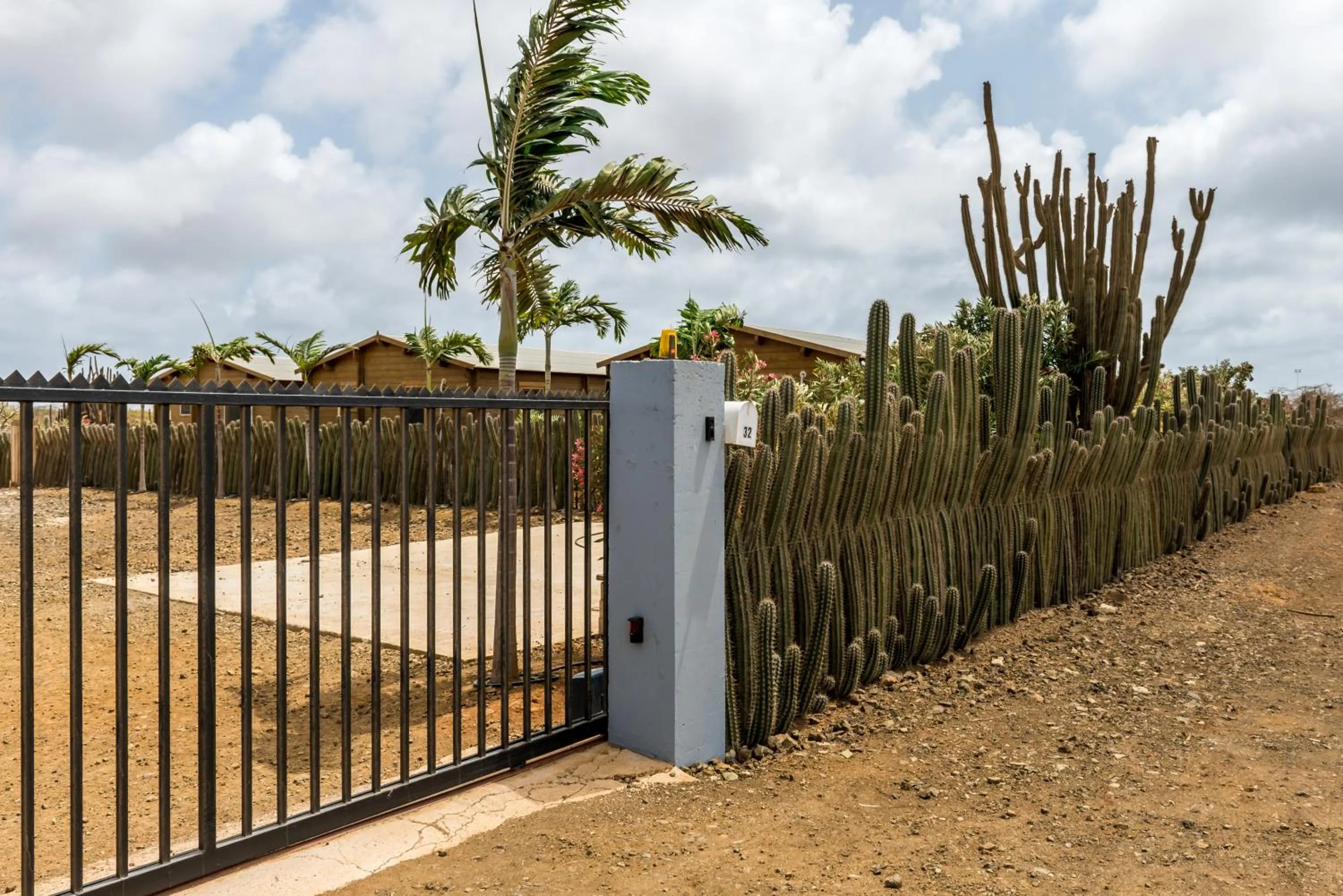 Facade/entrance in Bonaire Boutique Resort
