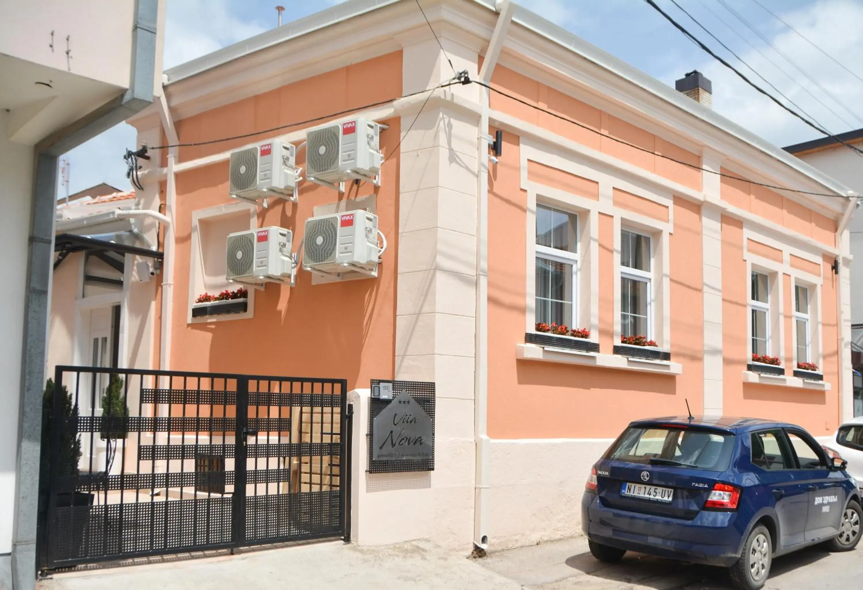Standard Twin Room - single occupancy in Vila Nova Standard Twin Room - single occupancy in Vila Nova