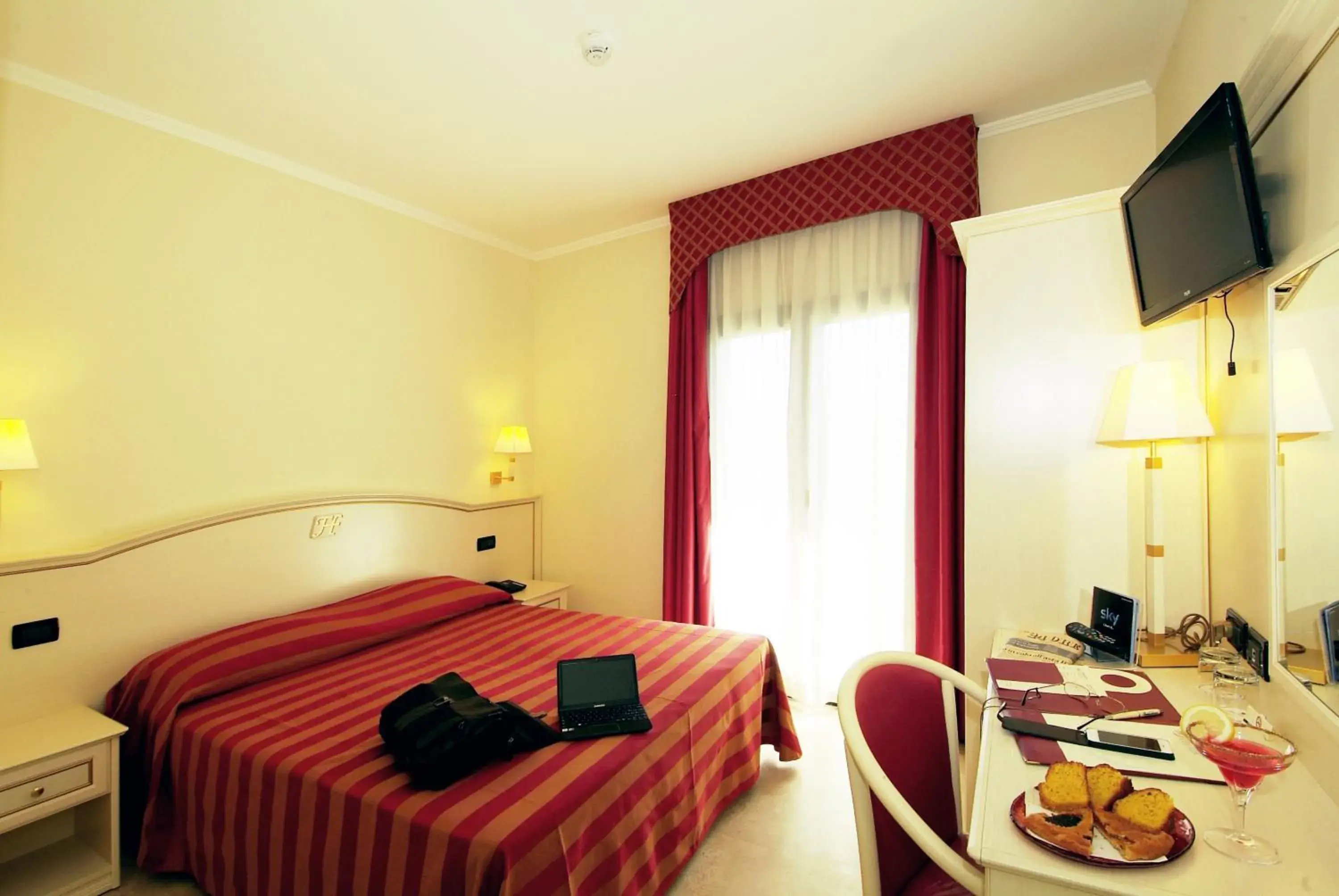 Photo of the whole room, Bed in Fashion Hotel Photo of the whole room, Bed in Fashion Hotel