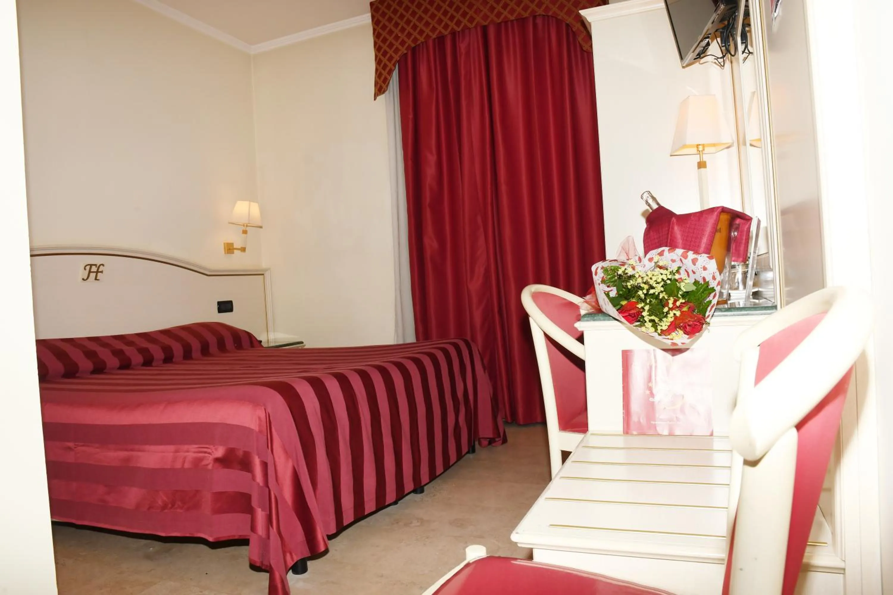 Bedroom, Bed in Fashion Hotel