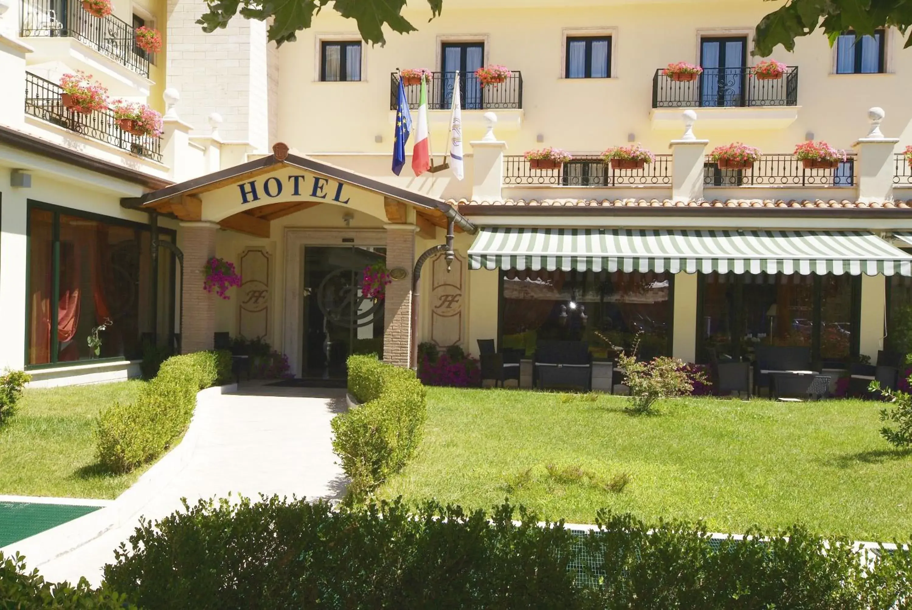 Facade/entrance in Fashion Hotel Facade/entrance in Fashion Hotel