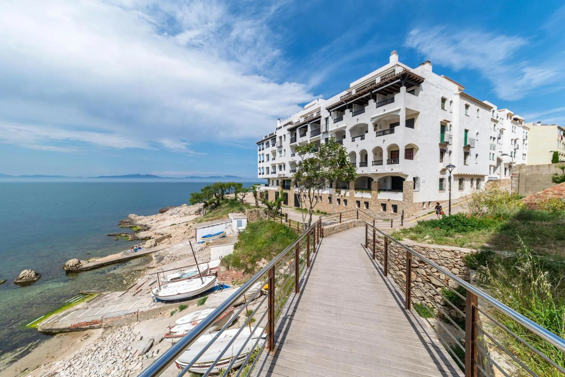 Property building in Apartment Diana