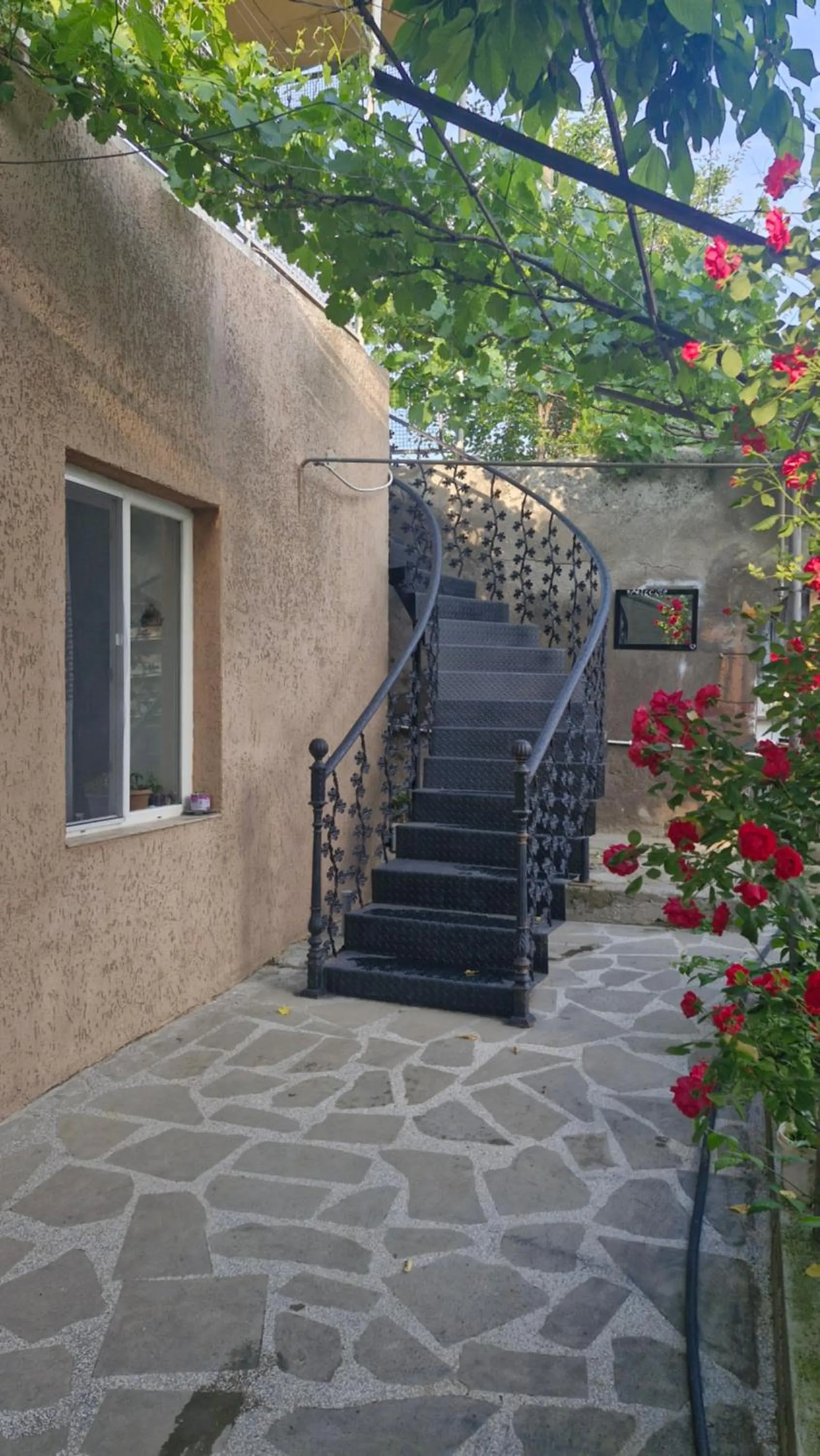 Zukas Hause