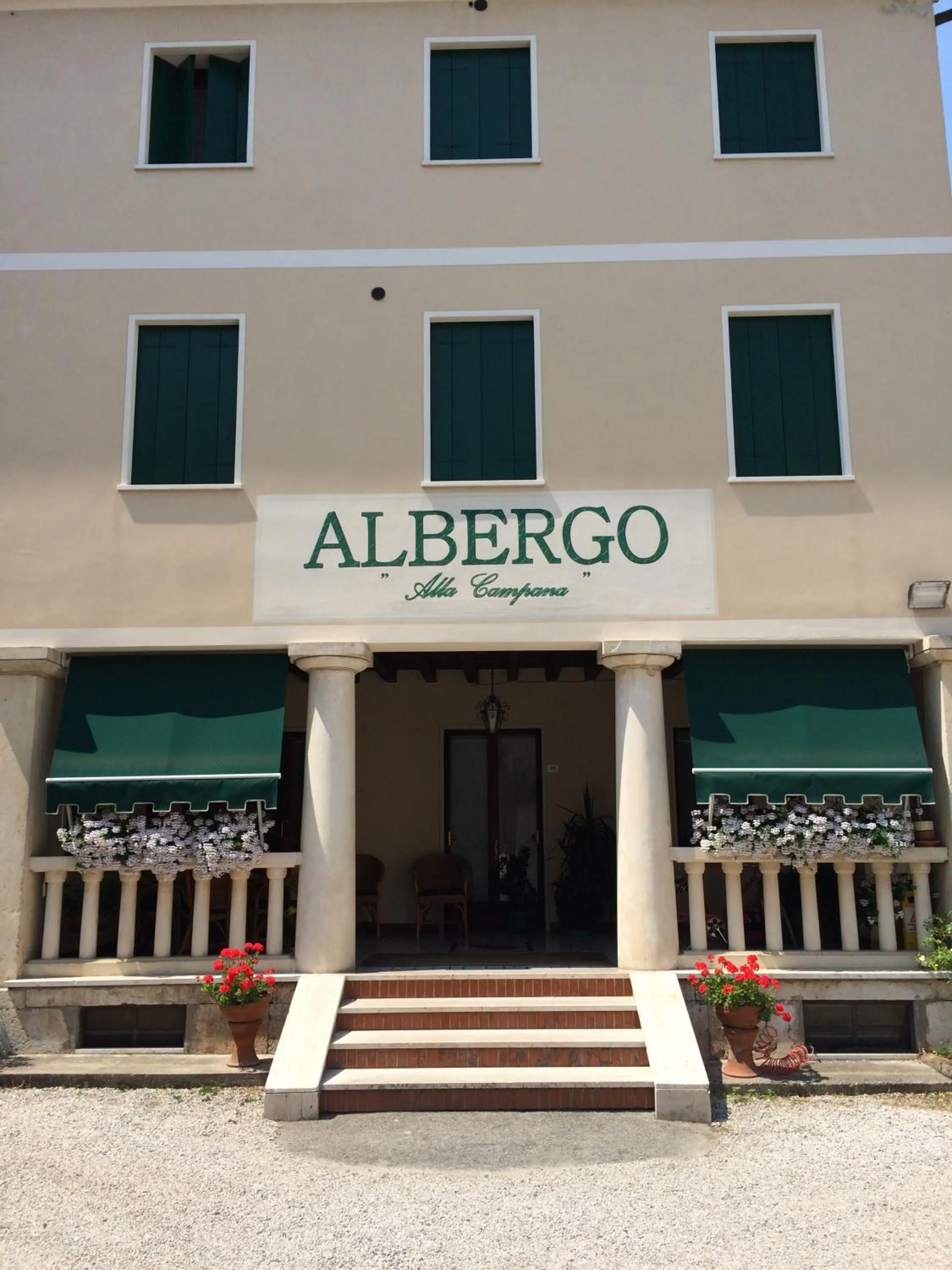 Property building in Albergo Alla Campana