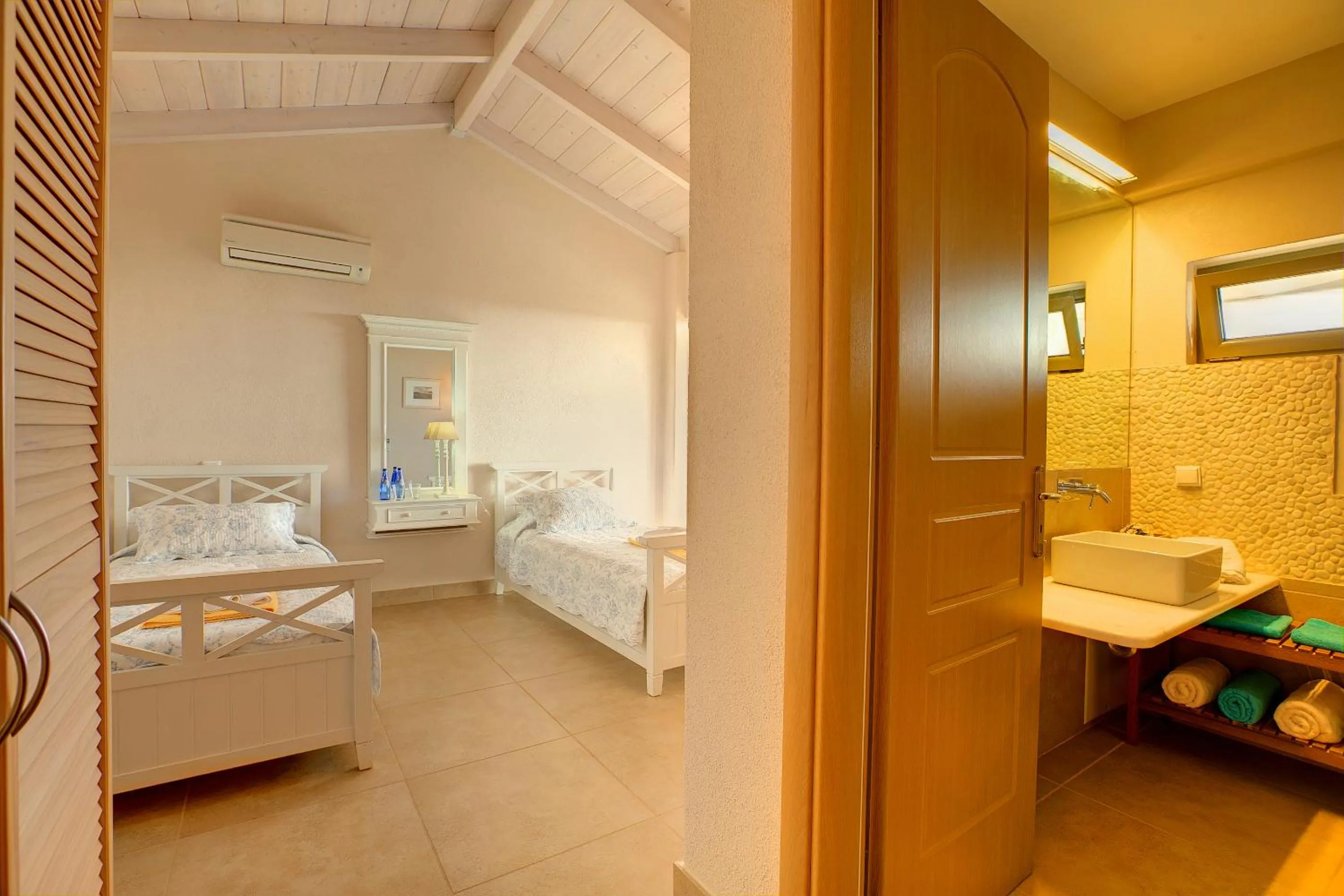 Bedroom, Bed in Ideales Resort