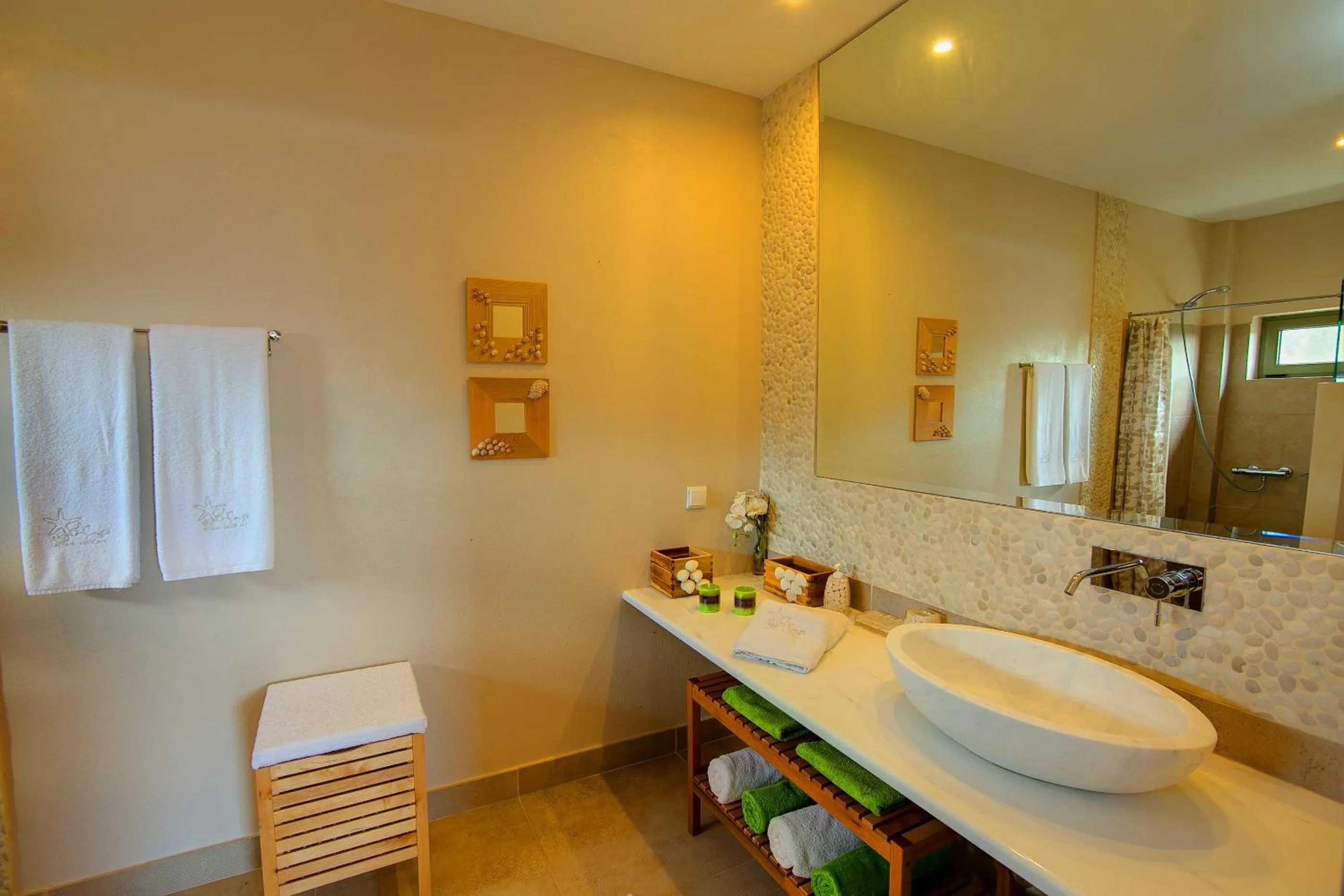 Bathroom in Ideales Resort
