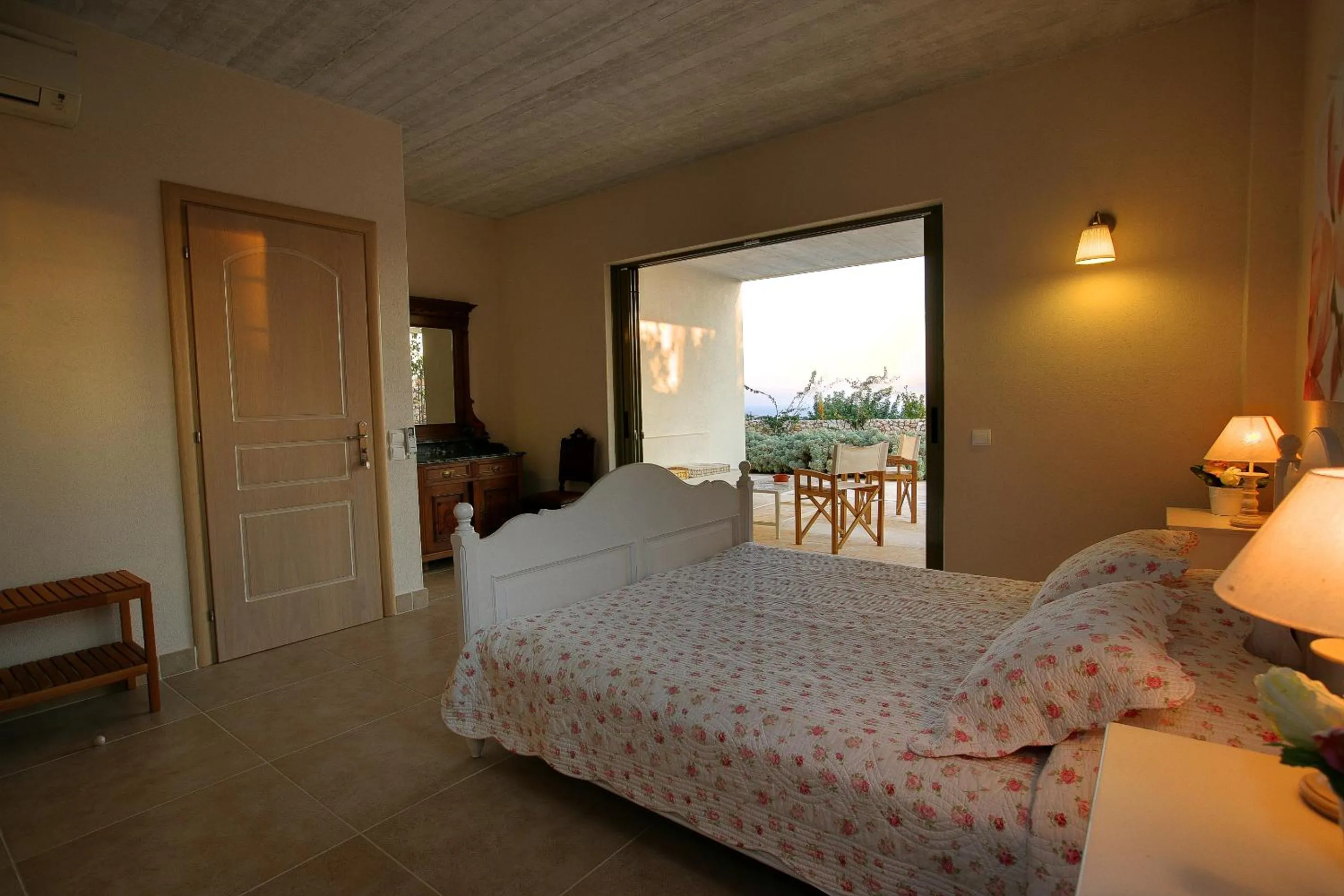Bedroom, Bed in Ideales Resort