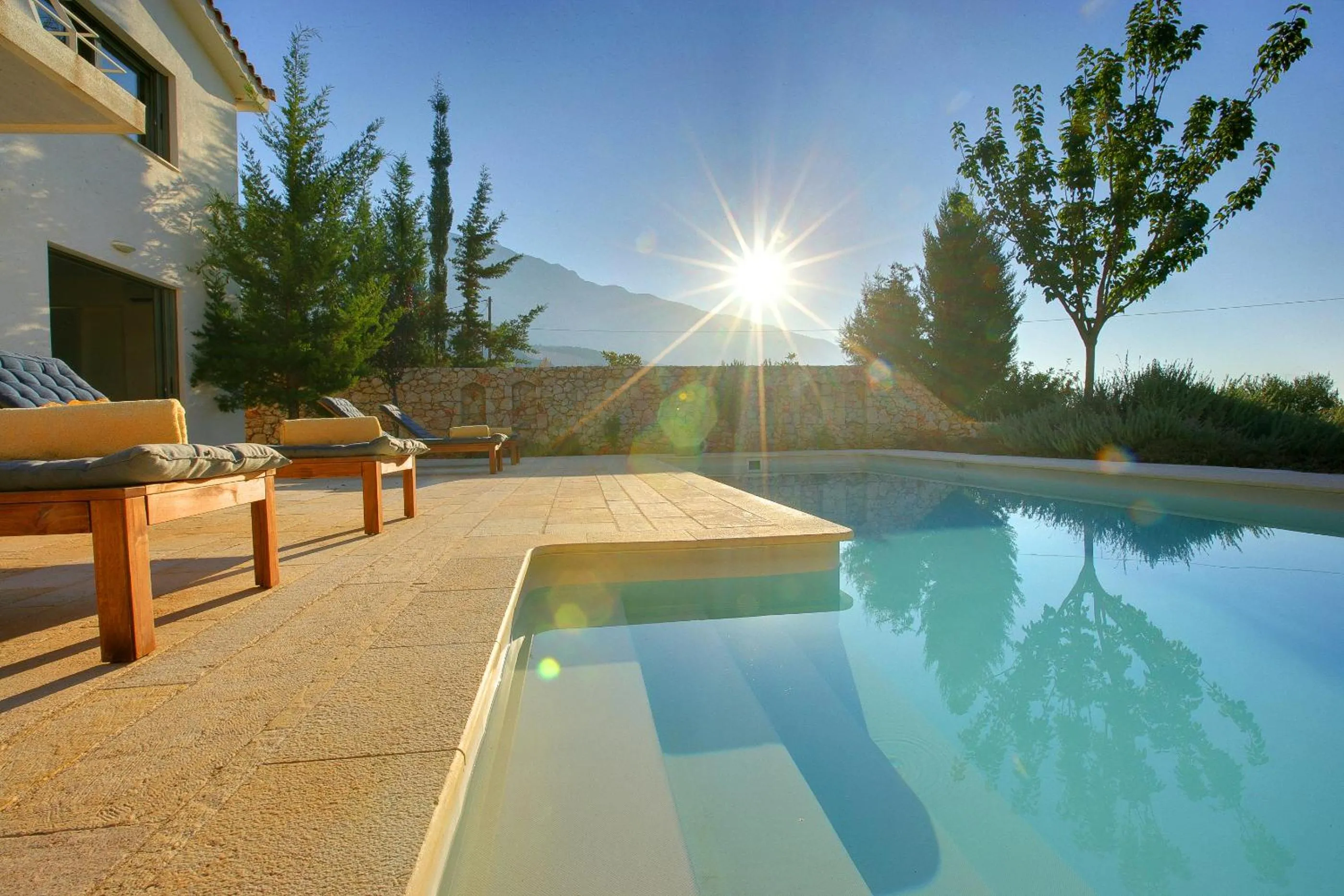 Swimming pool in Ideales Resort