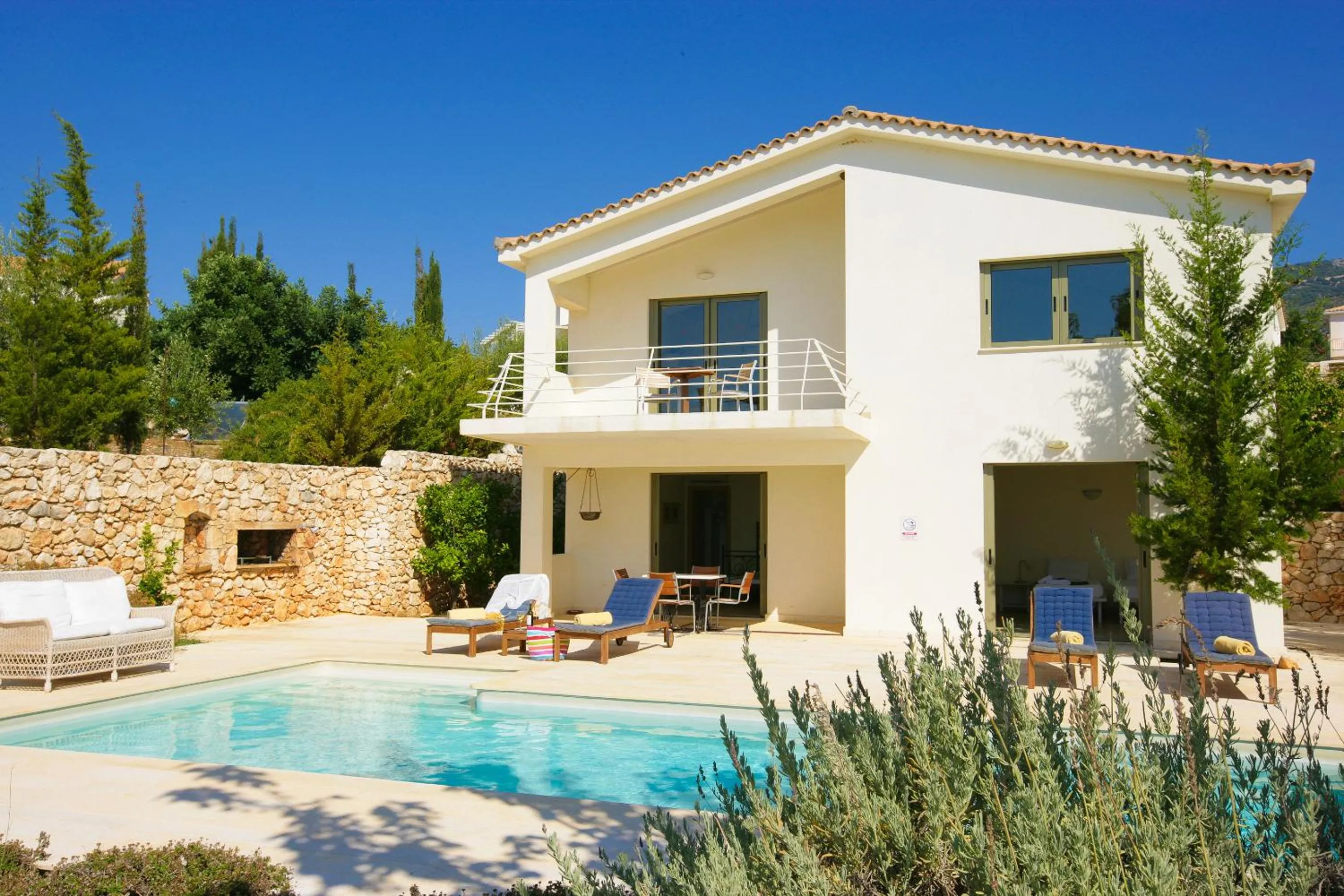 Property building in Ideales Resort