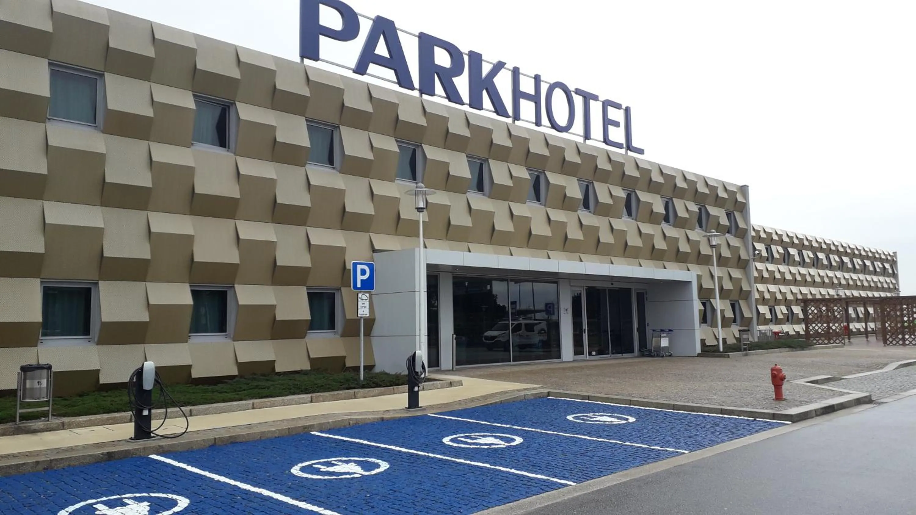 Area and facilities in Park Hotel Porto Aeroporto