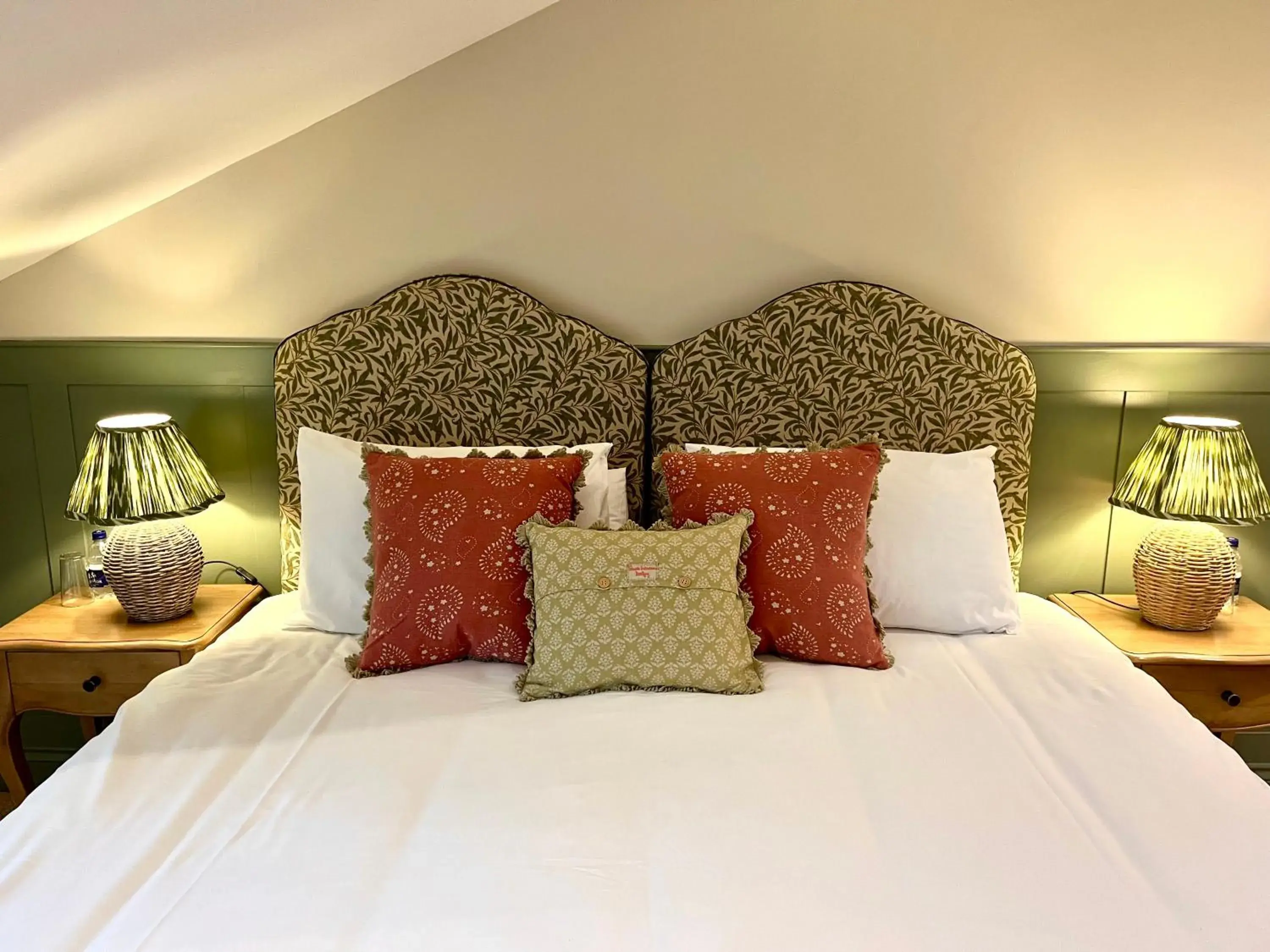 Bed in The Fox Inn Bed in The Fox Inn