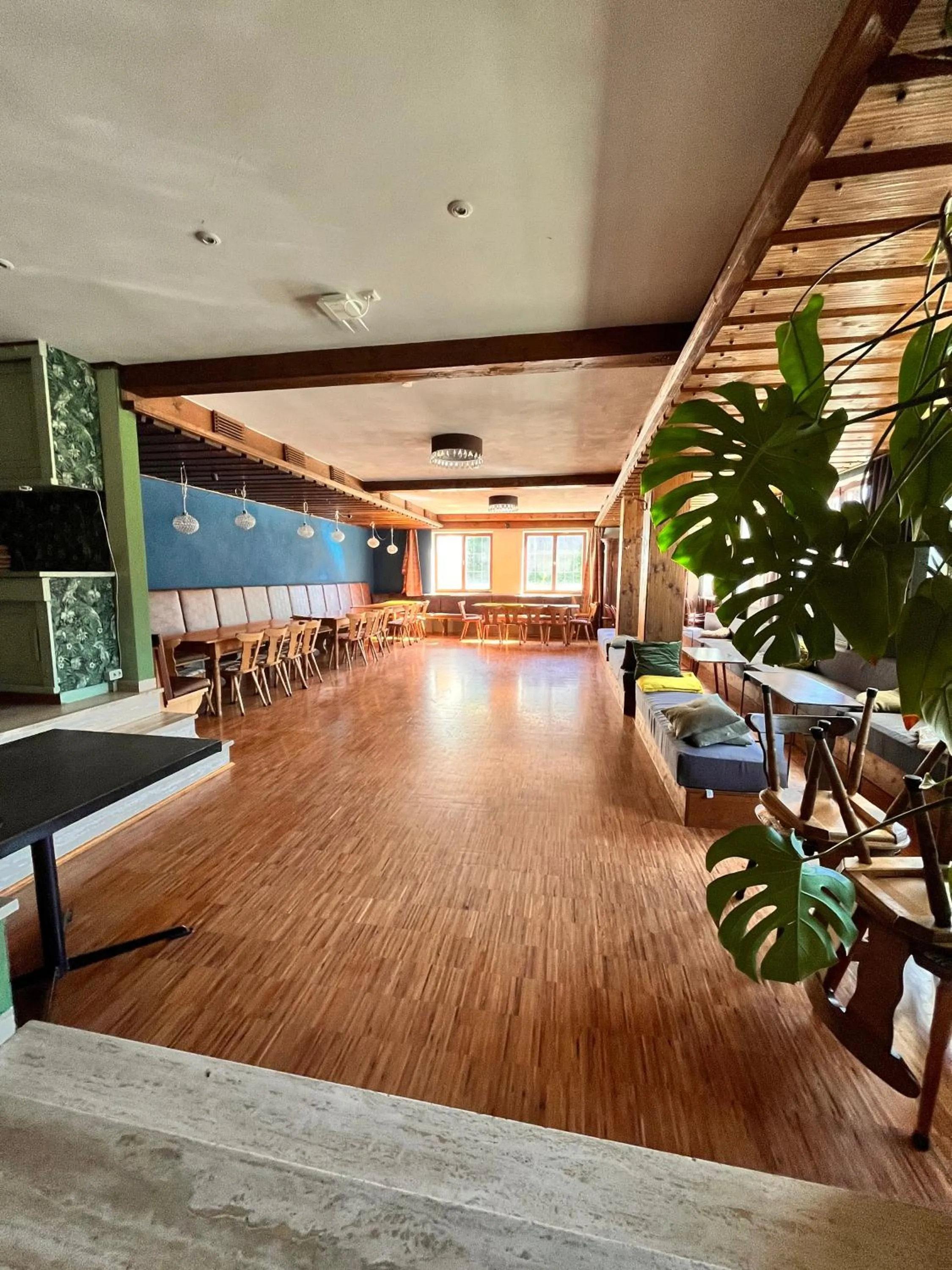 Banquet/Function facilities in Goldiger Hirsch B&B mit Gemeinschaftsküche