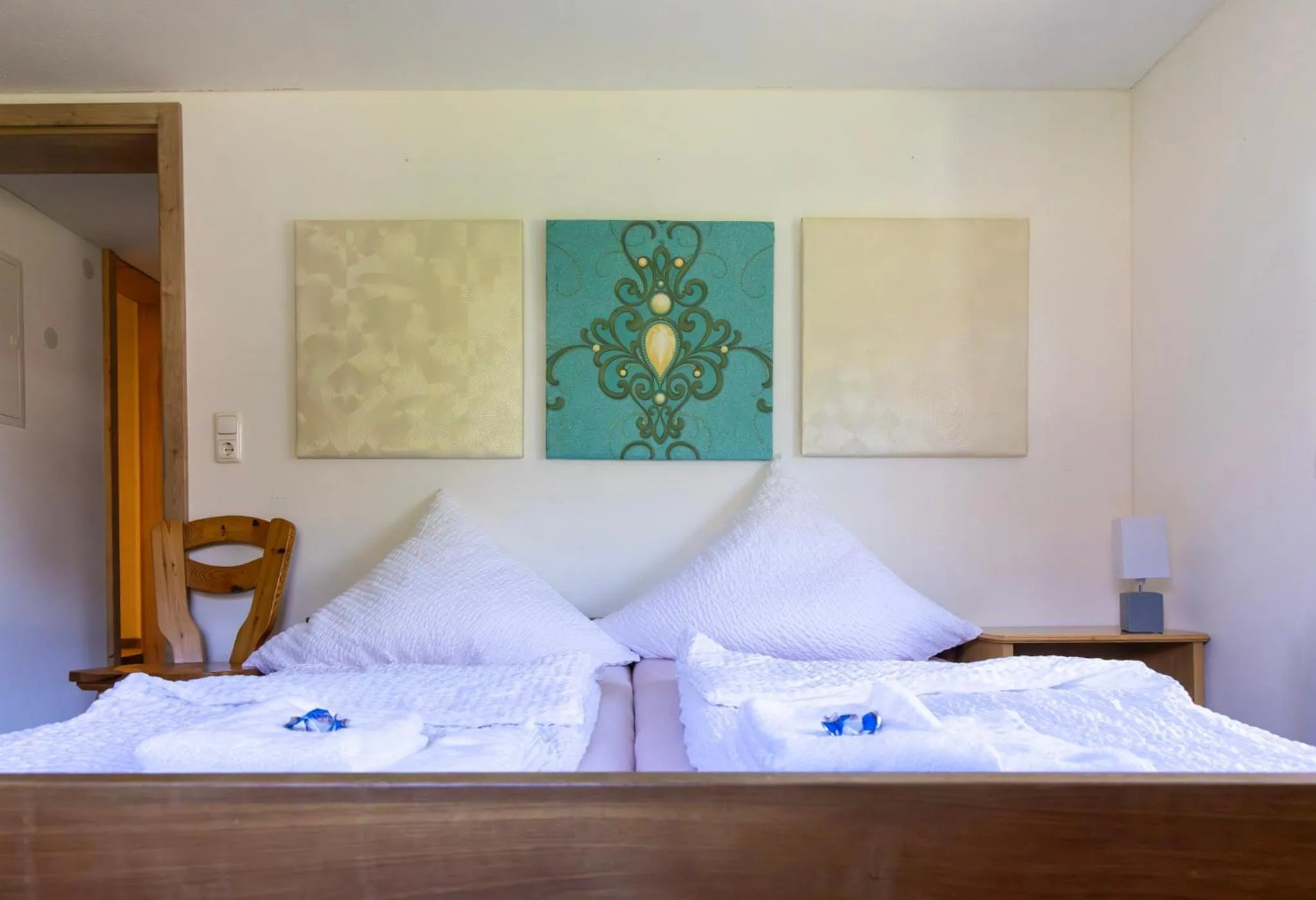 Bed in Goldiger Hirsch B&B mit Gemeinschaftsküche