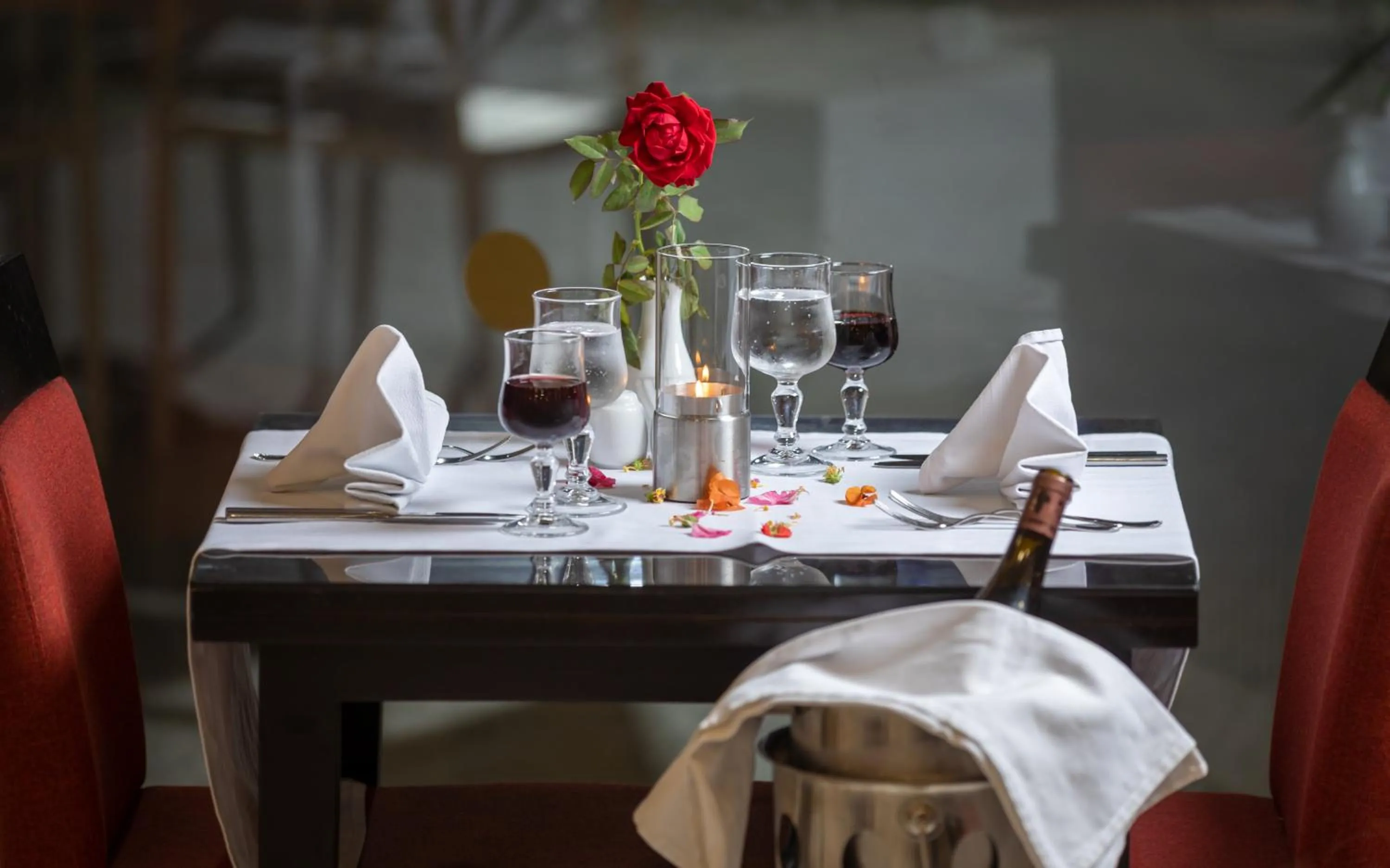 Restaurant/places to eat in Marhaba Palace