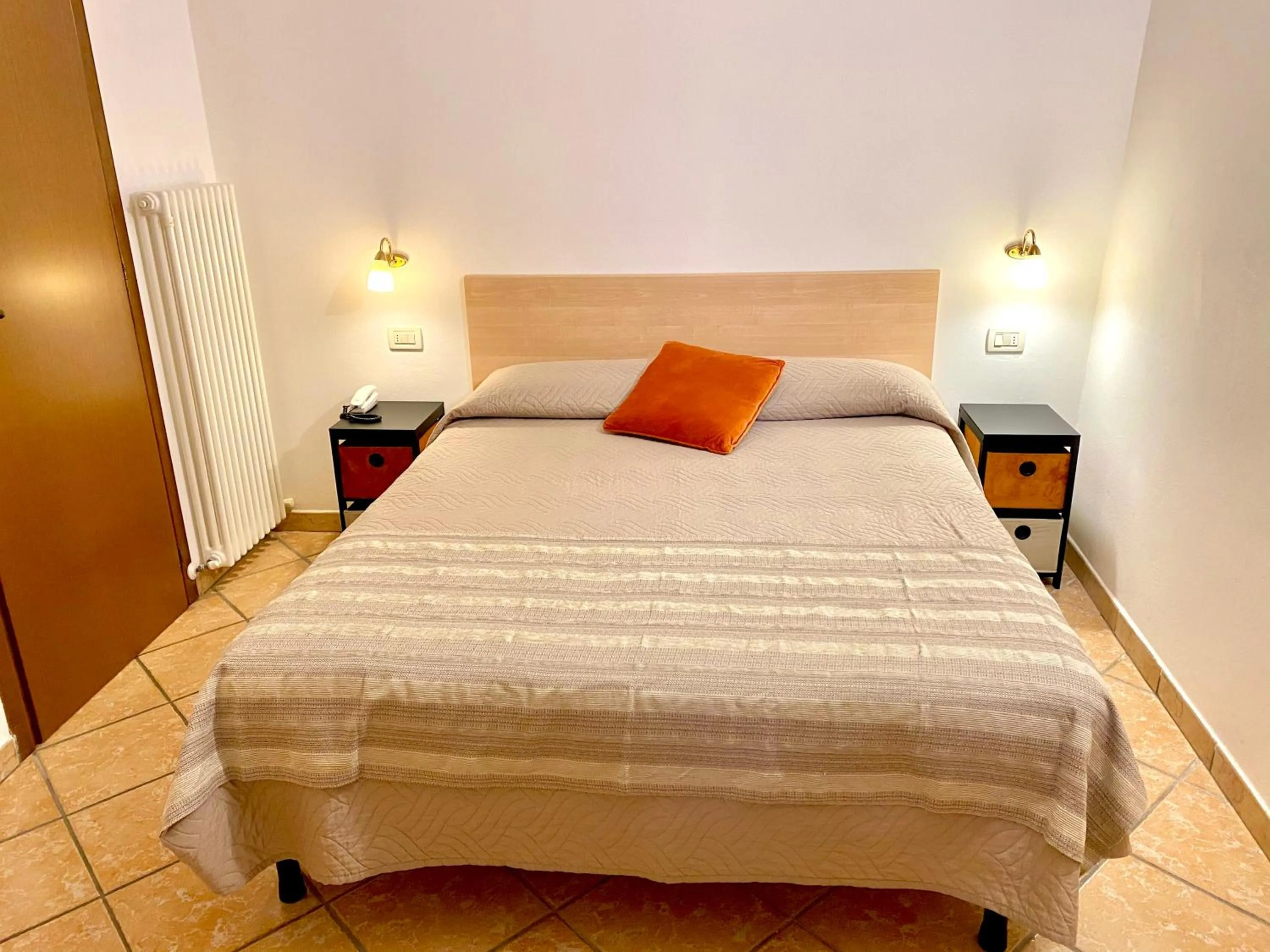 Bedroom, Bed in Residence Signa