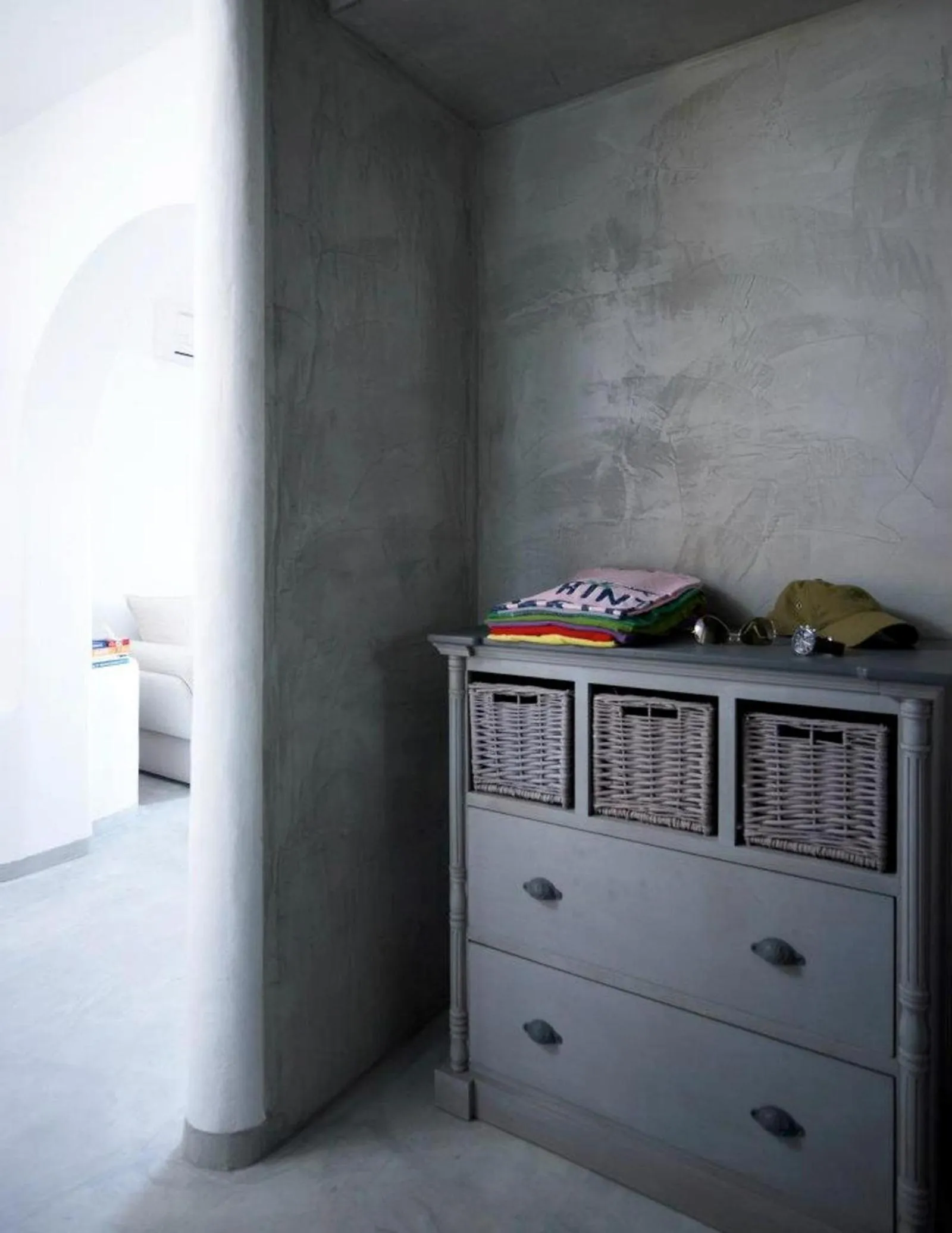 Decorative detail in Kallos of Mykonos - previous Leonis Summer Houses