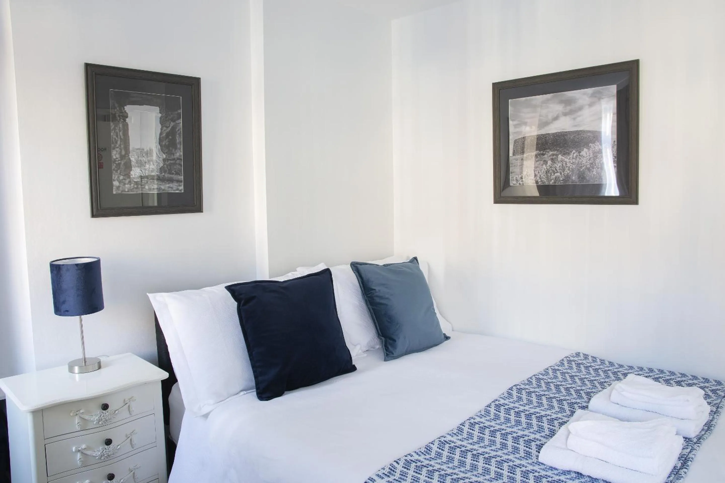 Bedroom, Bed in bishop gate bnb