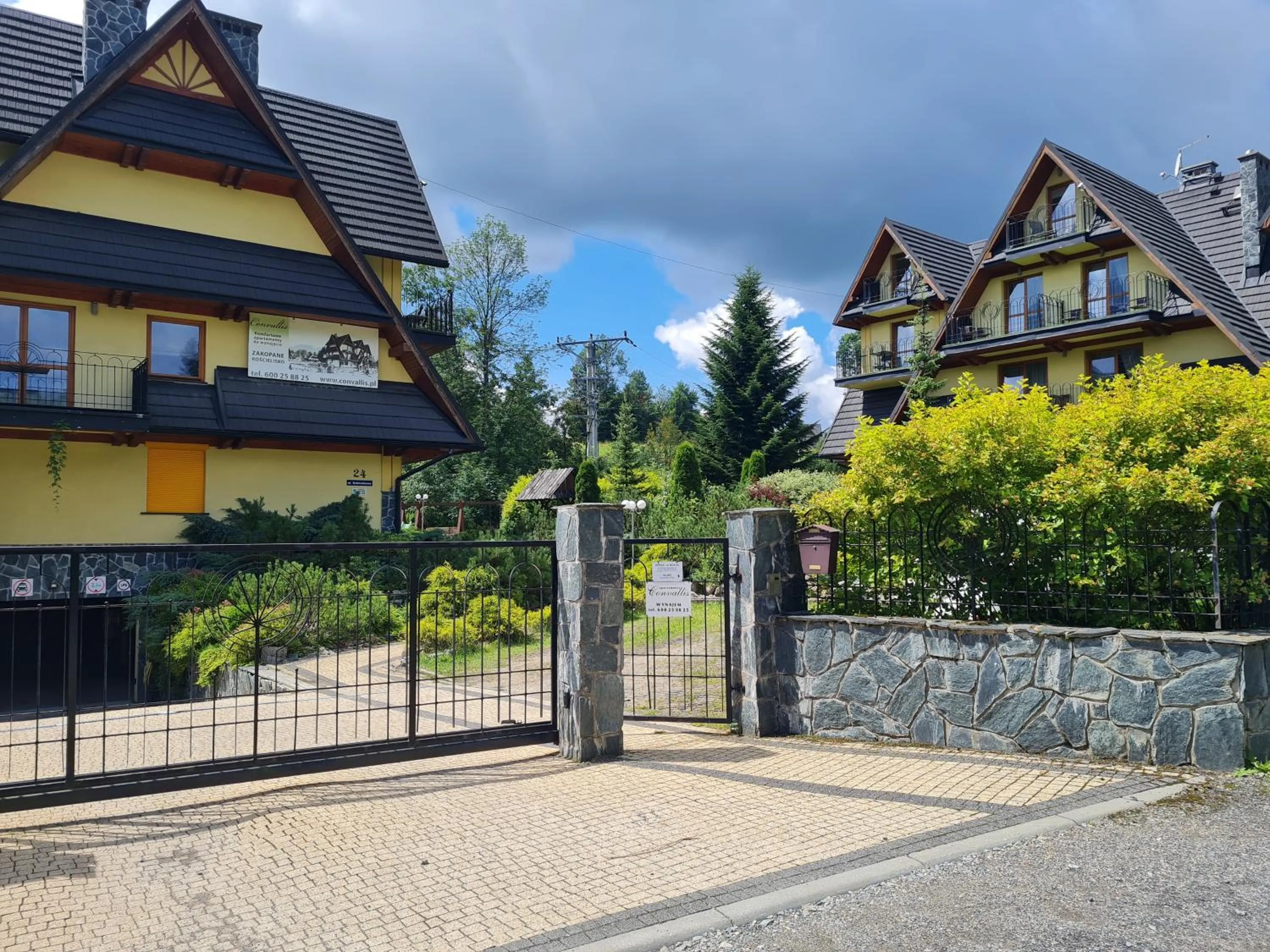 Property building in Apartamenty Convallis