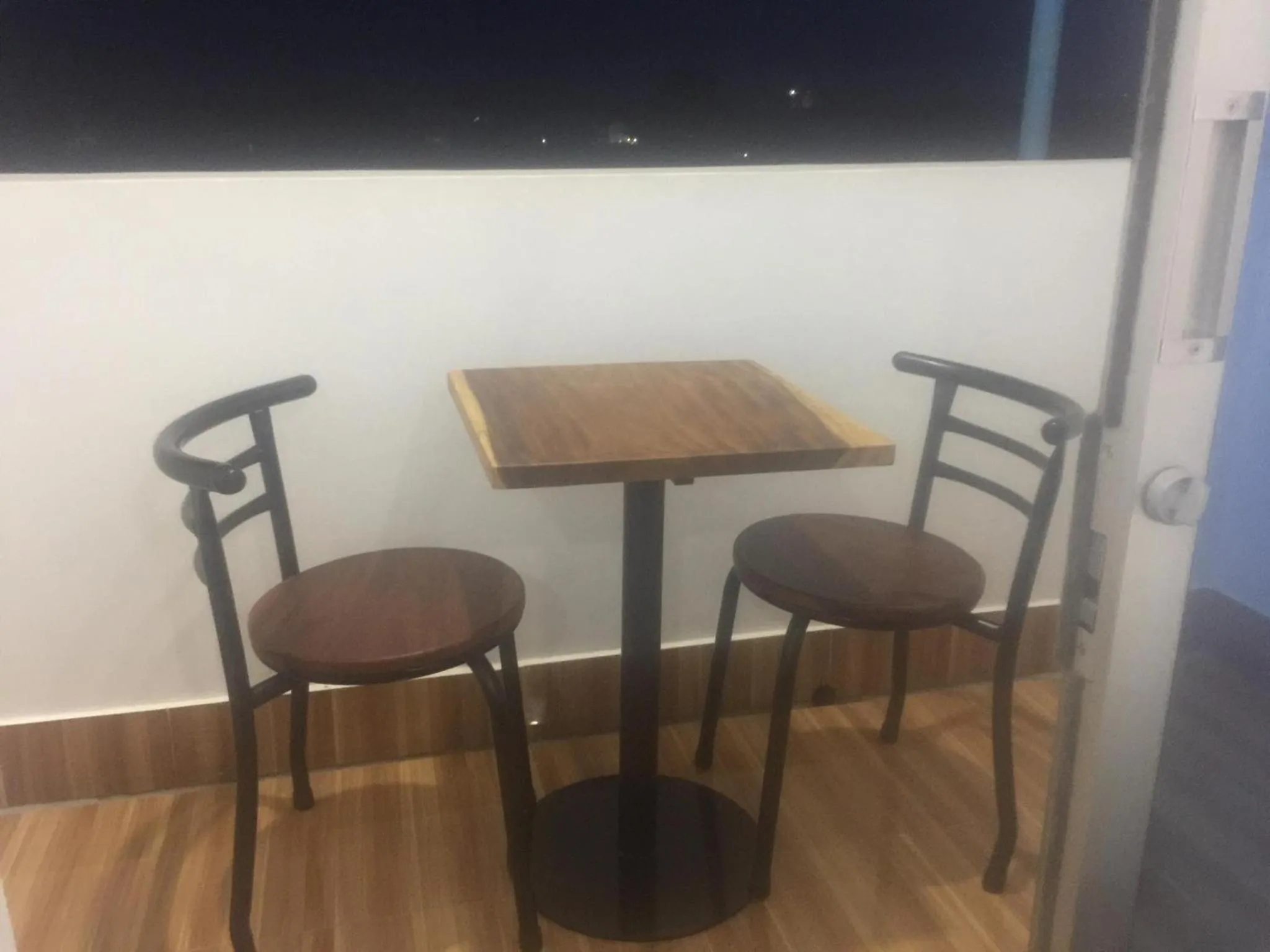 Restaurant/places to eat in Realkhom Homestay