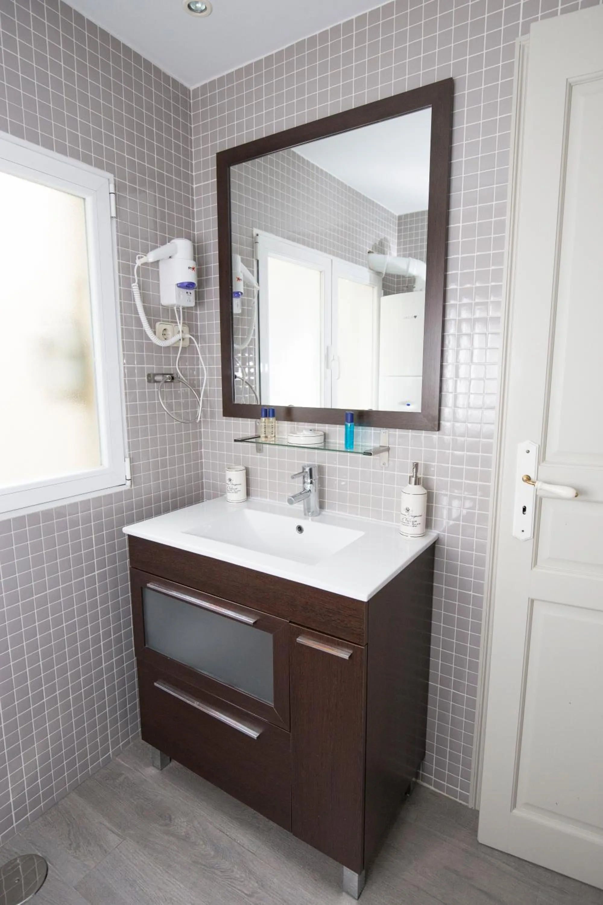 Bathroom in Hostal Central Palace Madrid