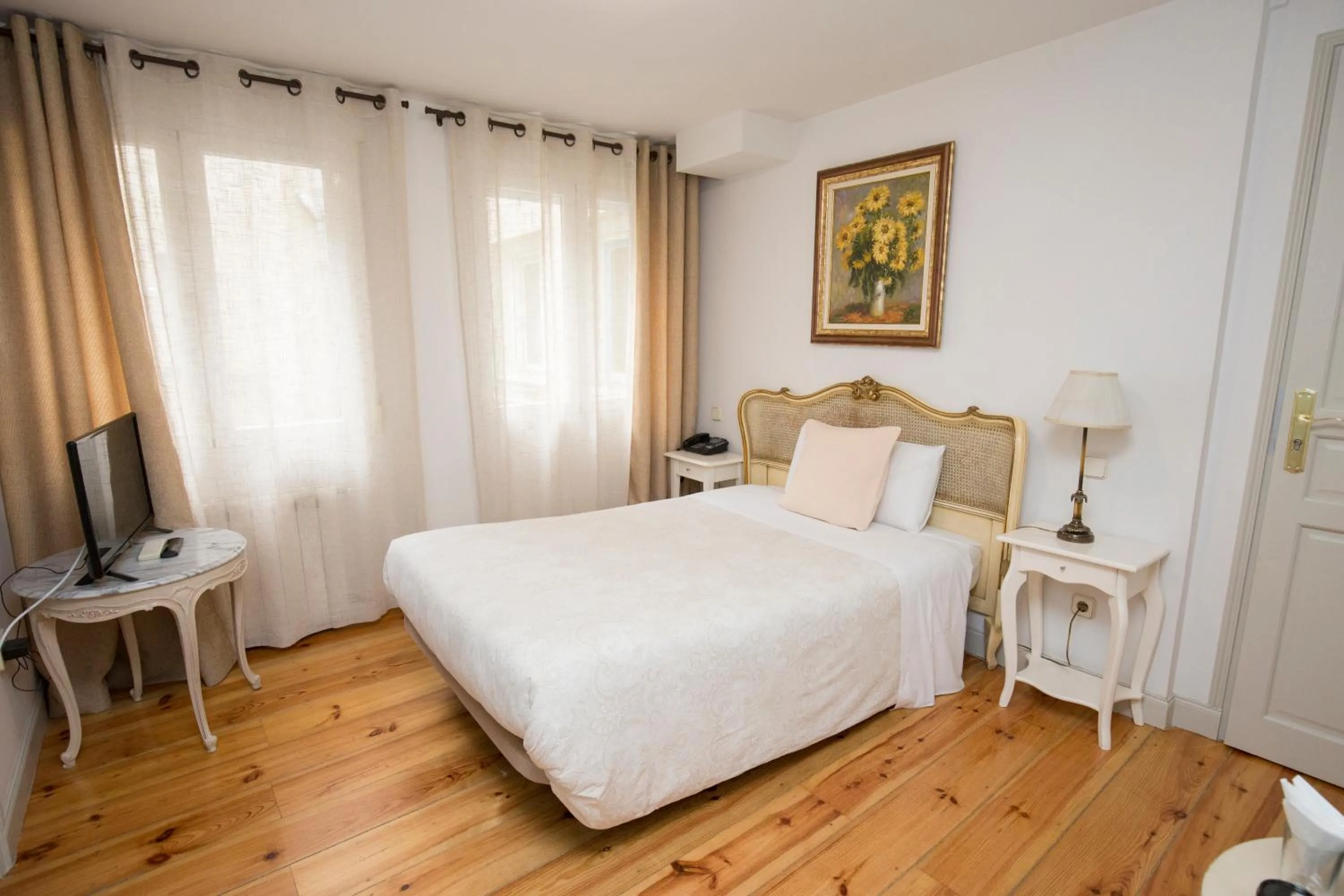 Bed in Hostal Central Palace Madrid